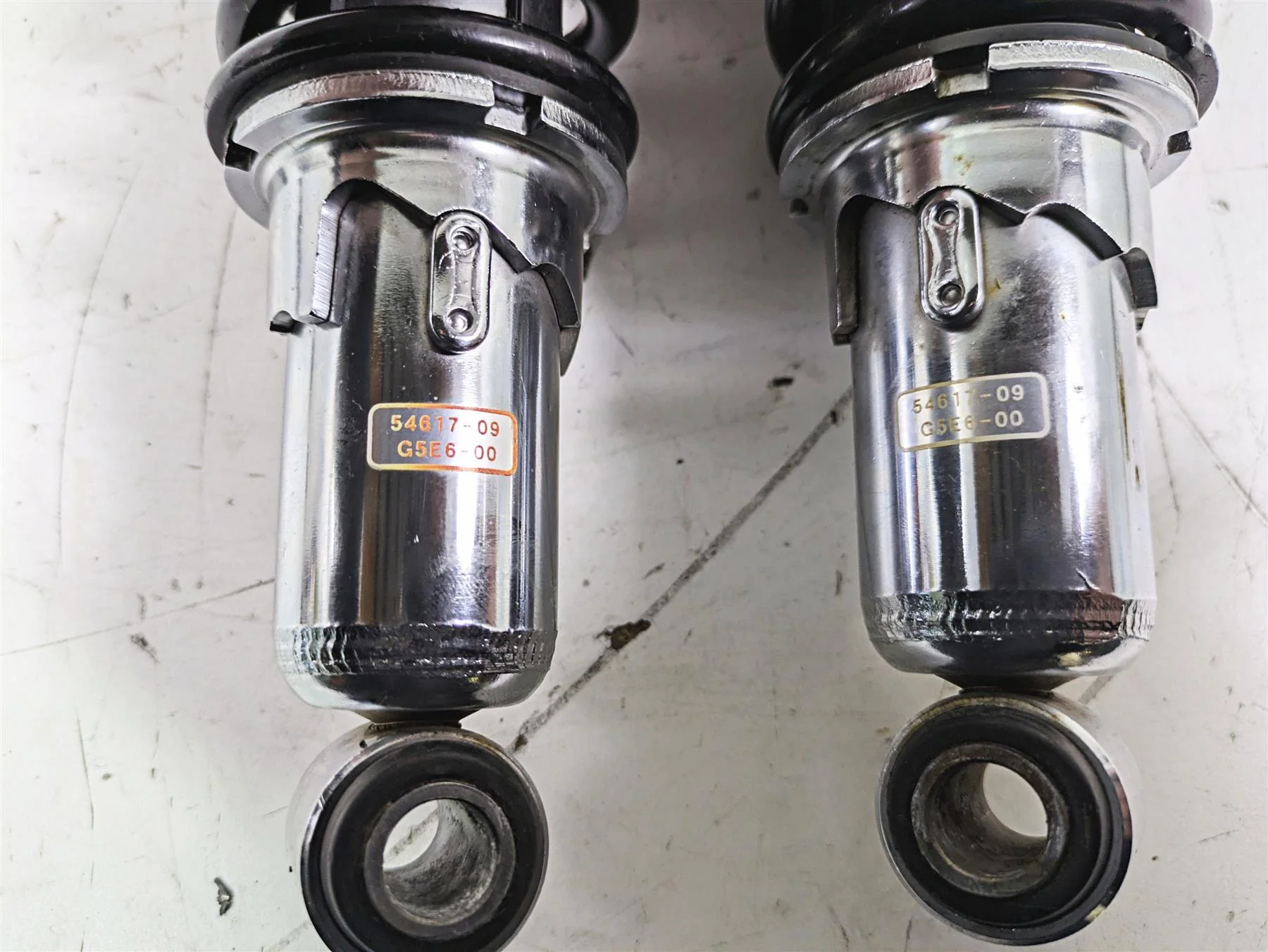 2012 Harley VRSCF Muscle V Rod Rear Suspension Shock Shock Set 13" 54617-09 - Image 12