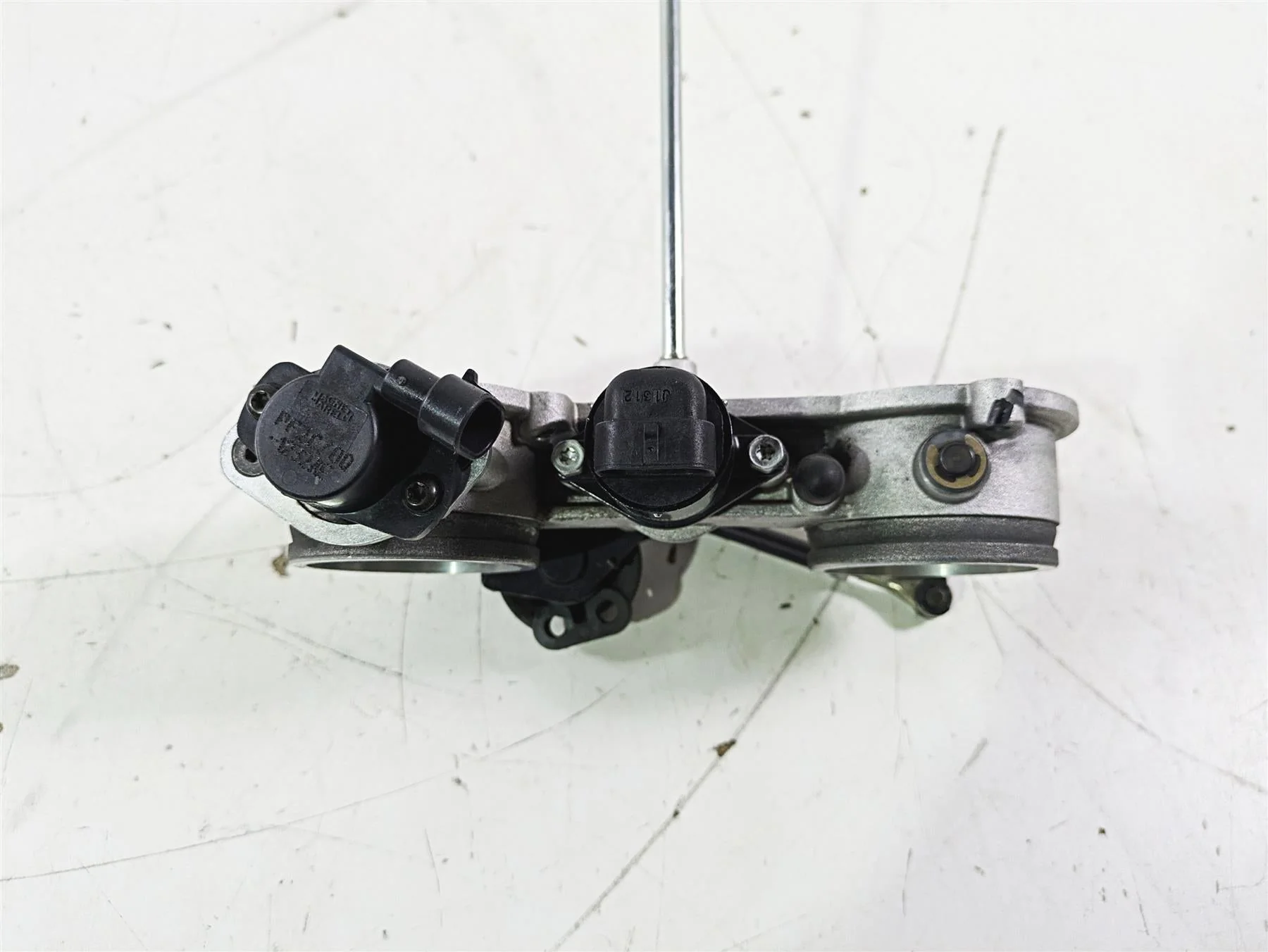 2012 Harley VRSCF Muscle V Rod Throttle Body Bodies - Read 27657-01 - Image 11