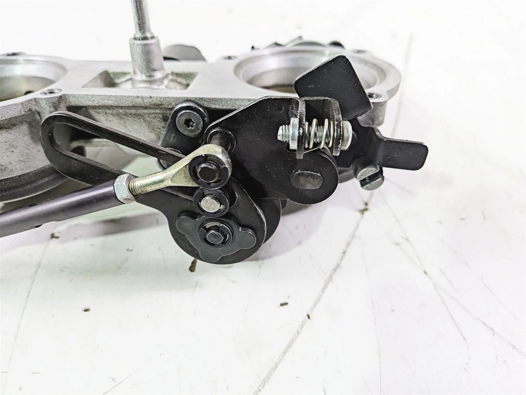 2012 Harley VRSCF Muscle V Rod Throttle Body Bodies - Read 27657-01 - Image 7