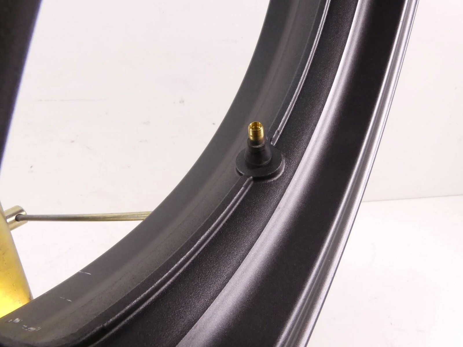 2012 Honda CBR600RR Front Straight Enkei Rim Wheel 17x 3.5 44650-MFJ-308 - Image 4