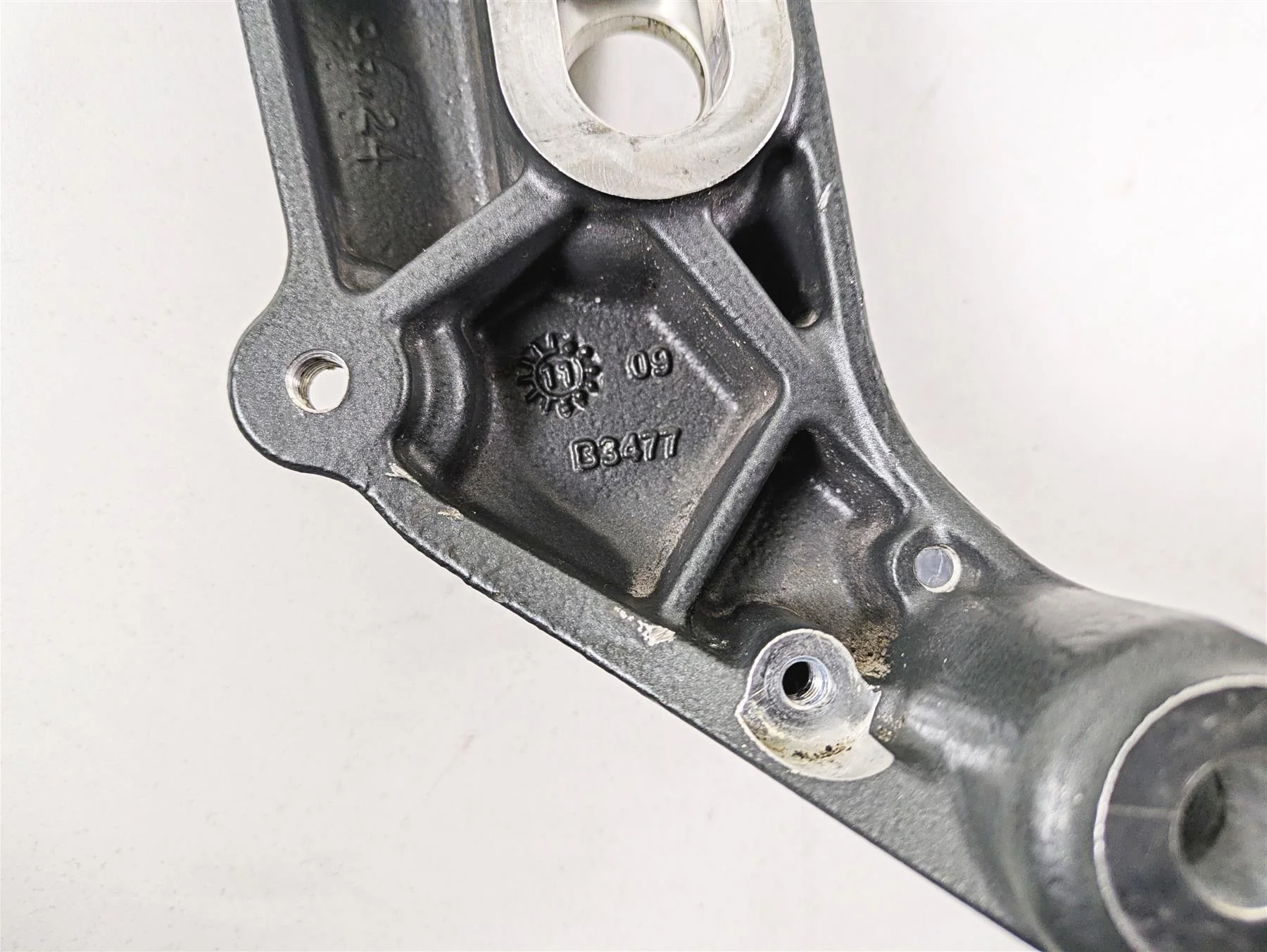 2012 Mv Agusta F4 RR Left Frame To Swingarm Bracket 8AB0B3477 - Image 10
