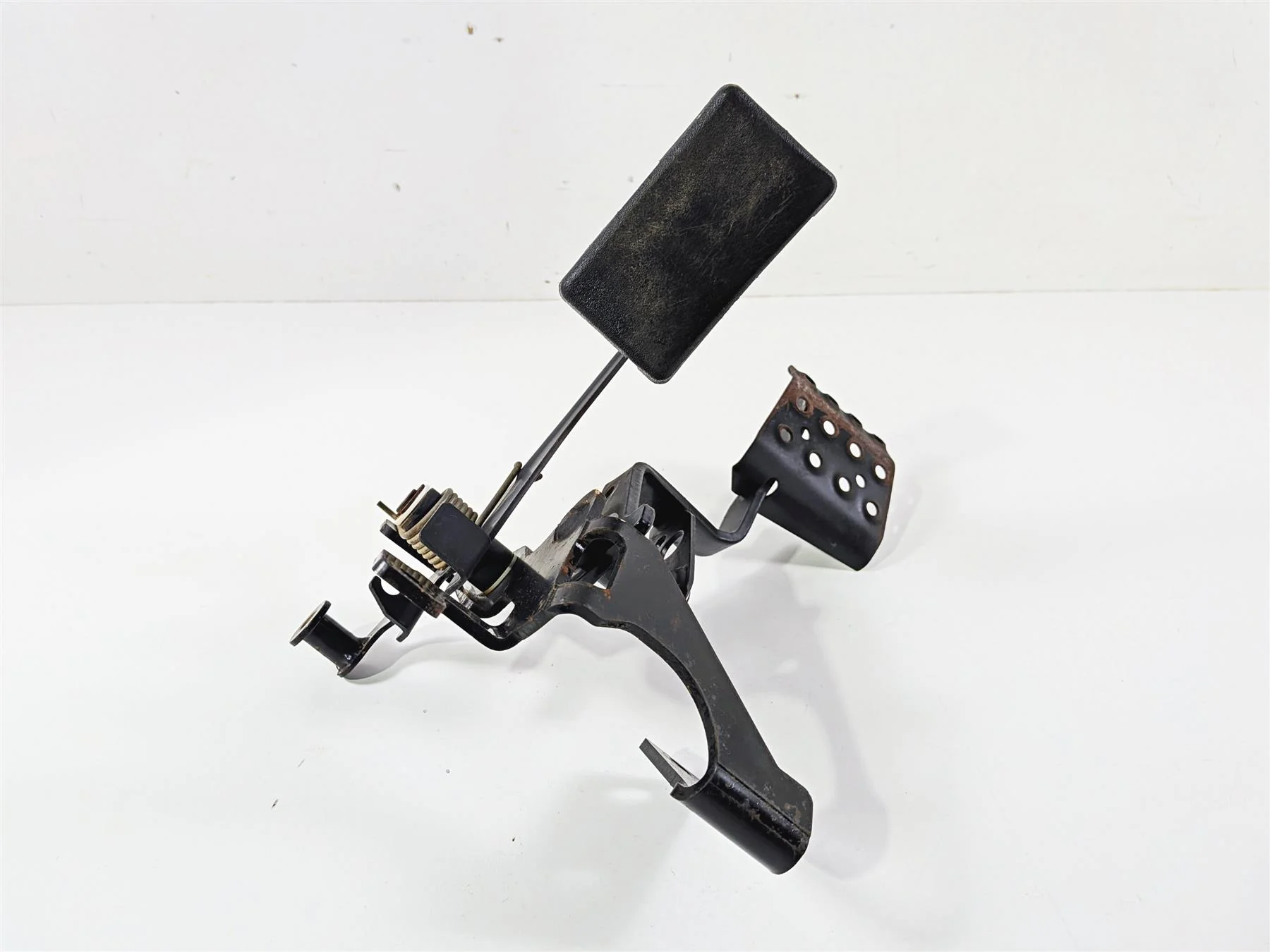 2012 Polaris Ranger 800 XP Gas & Brake Pedal Set & Mount Bracket 1018364 - Image 10