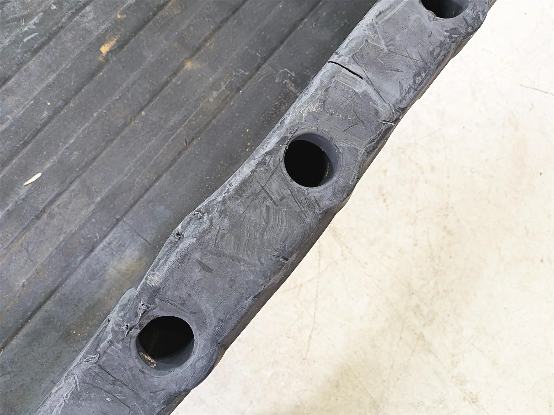 2012 Polaris Ranger 800 XP Rear Bed & Bumper Cargo Tail Gate Box 5438359 - Image 7