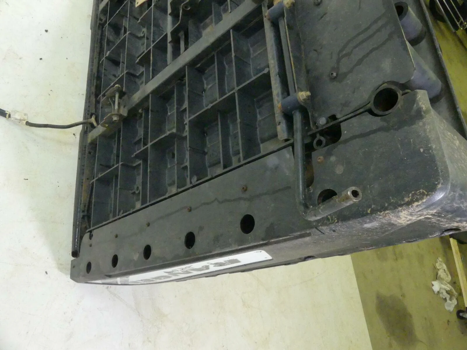 2012 Polaris Ranger 800XP Rear Short Storage Cargo Box Bed - Read 2634057-070 - Image 12