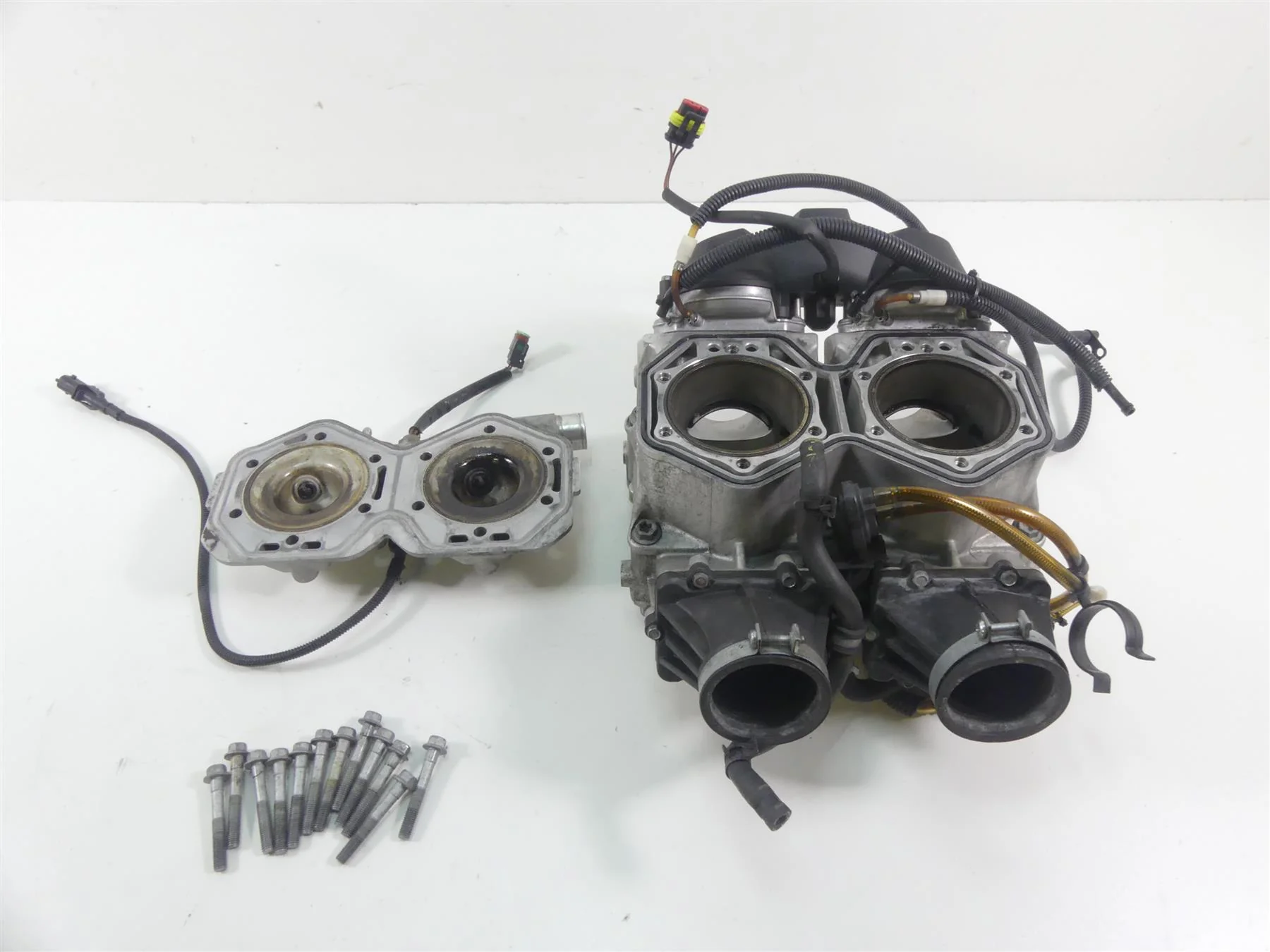 2012 Ski-Doo Summit X 800R Etec Cylinderhead + Pistons - Read 420413041 - Image 2