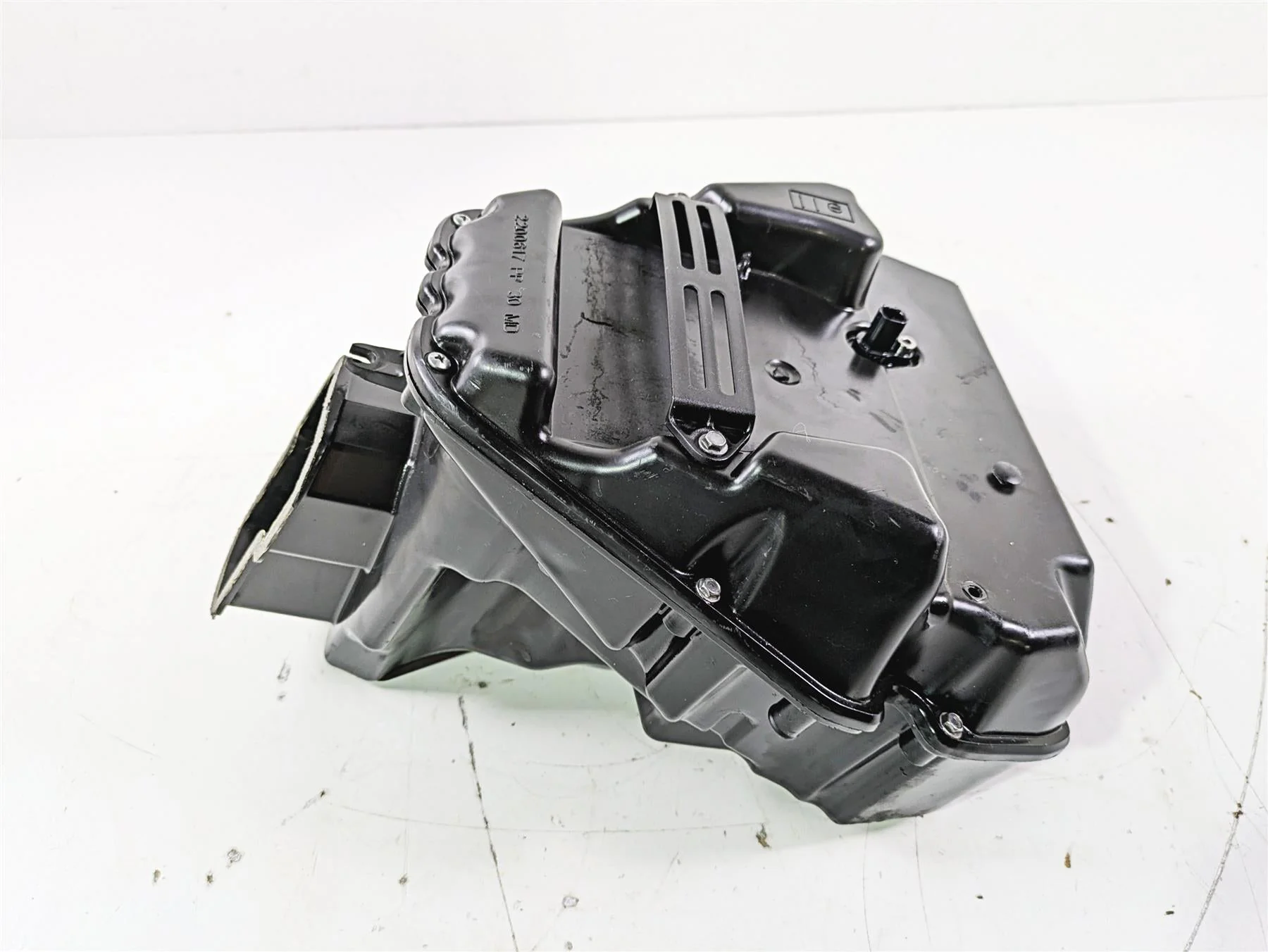 2012 Triumph Dayton 675 Air Box Cleaner Breather Filter T2200501 - Image 5
