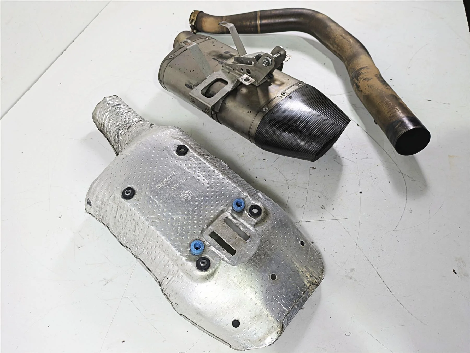 2012 Triumph Daytona 675 Akrapovic Exhaust Slip On Muffler - Read S-T675SO3-HACT - Image 5