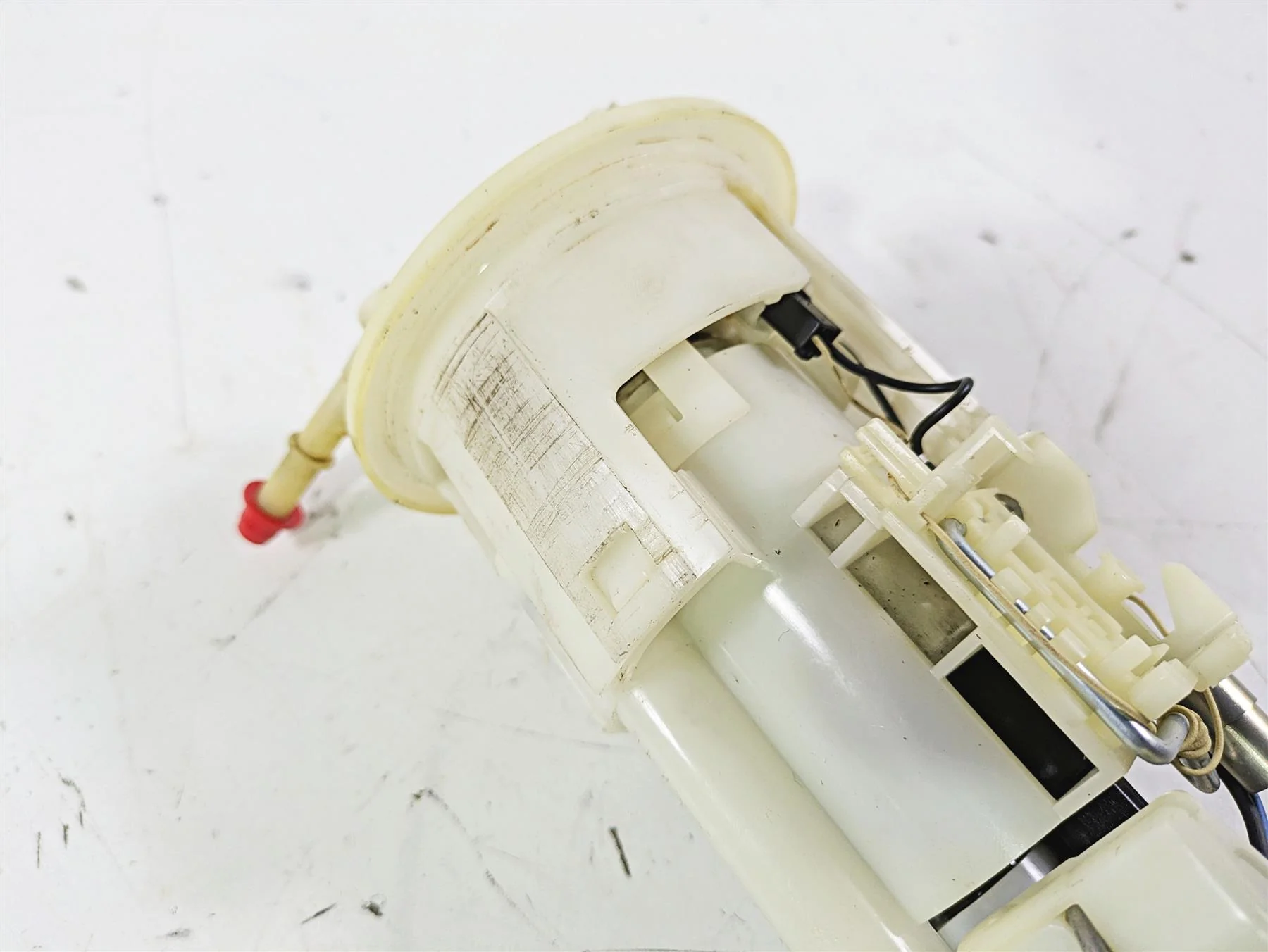 2012 Triumph Daytona 675 Denso Fuel Gas Petrol Pump - Tested T2401977 - Image 9