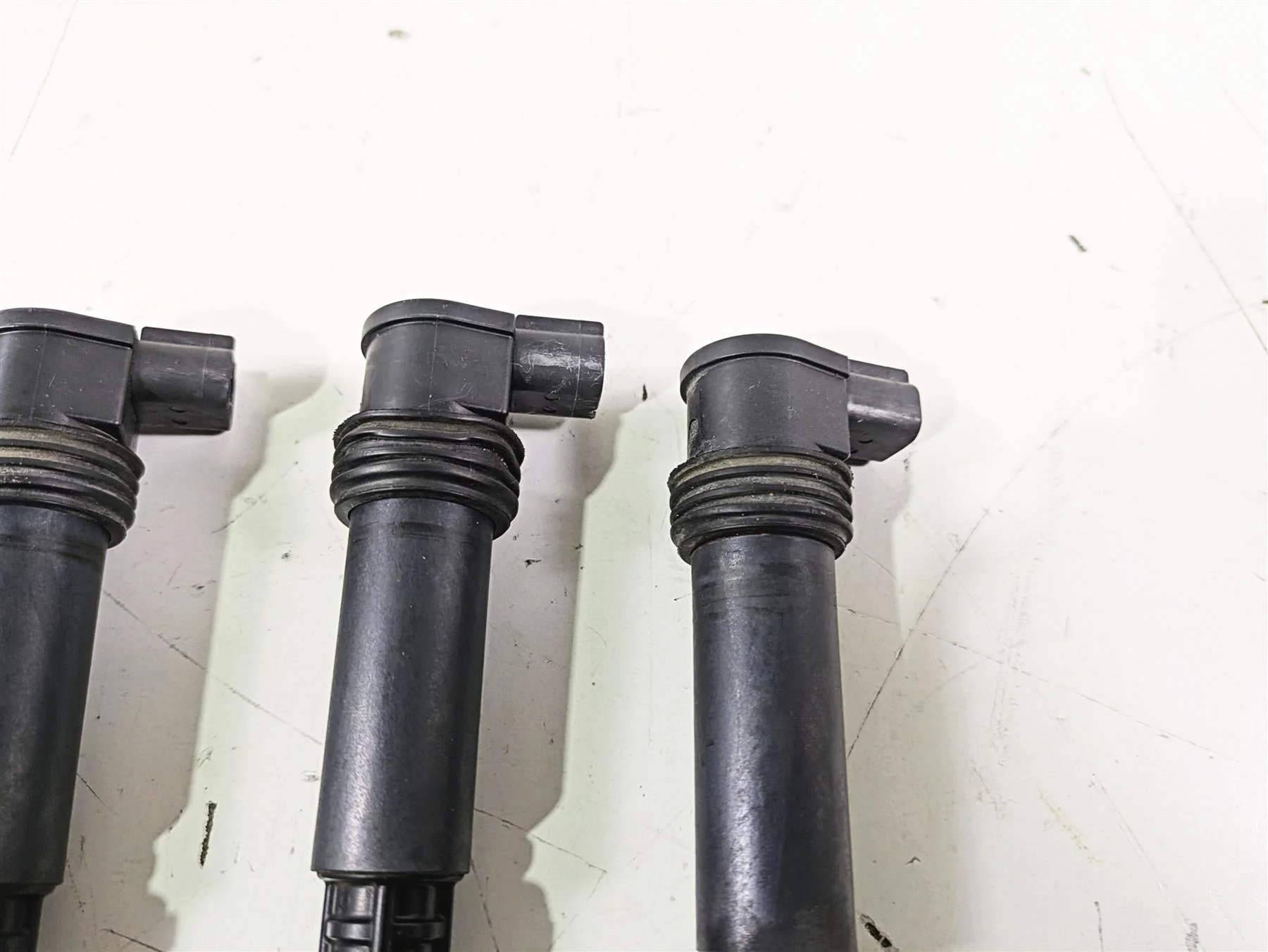 2012 Triumph Daytona 675 Denso Ignition Coil Stick Coils Set T1291502 - Image 8
