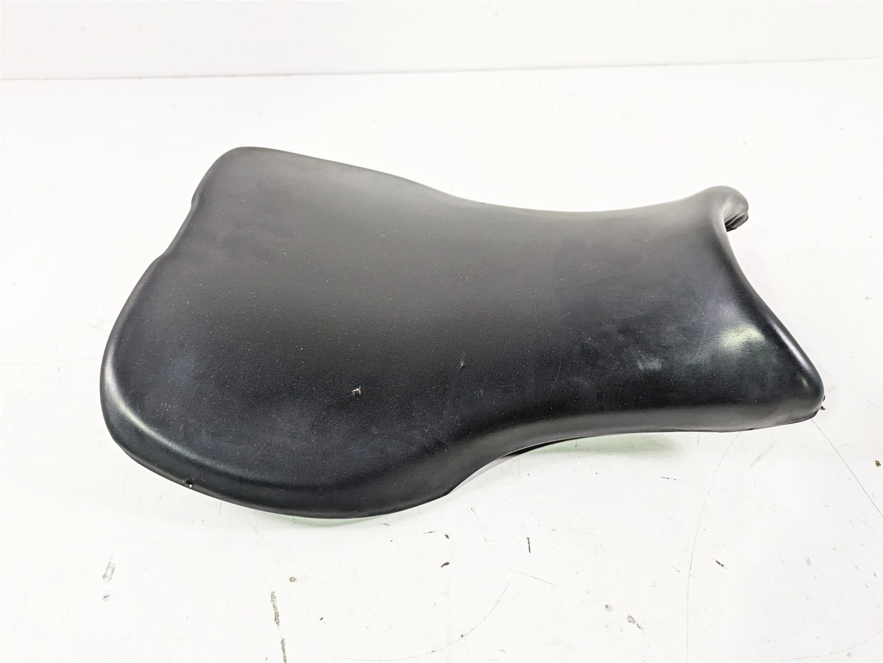 2012 Triumph Daytona 675 Front Driver Rider Seat Saddle - Read T2306512 - Image 3