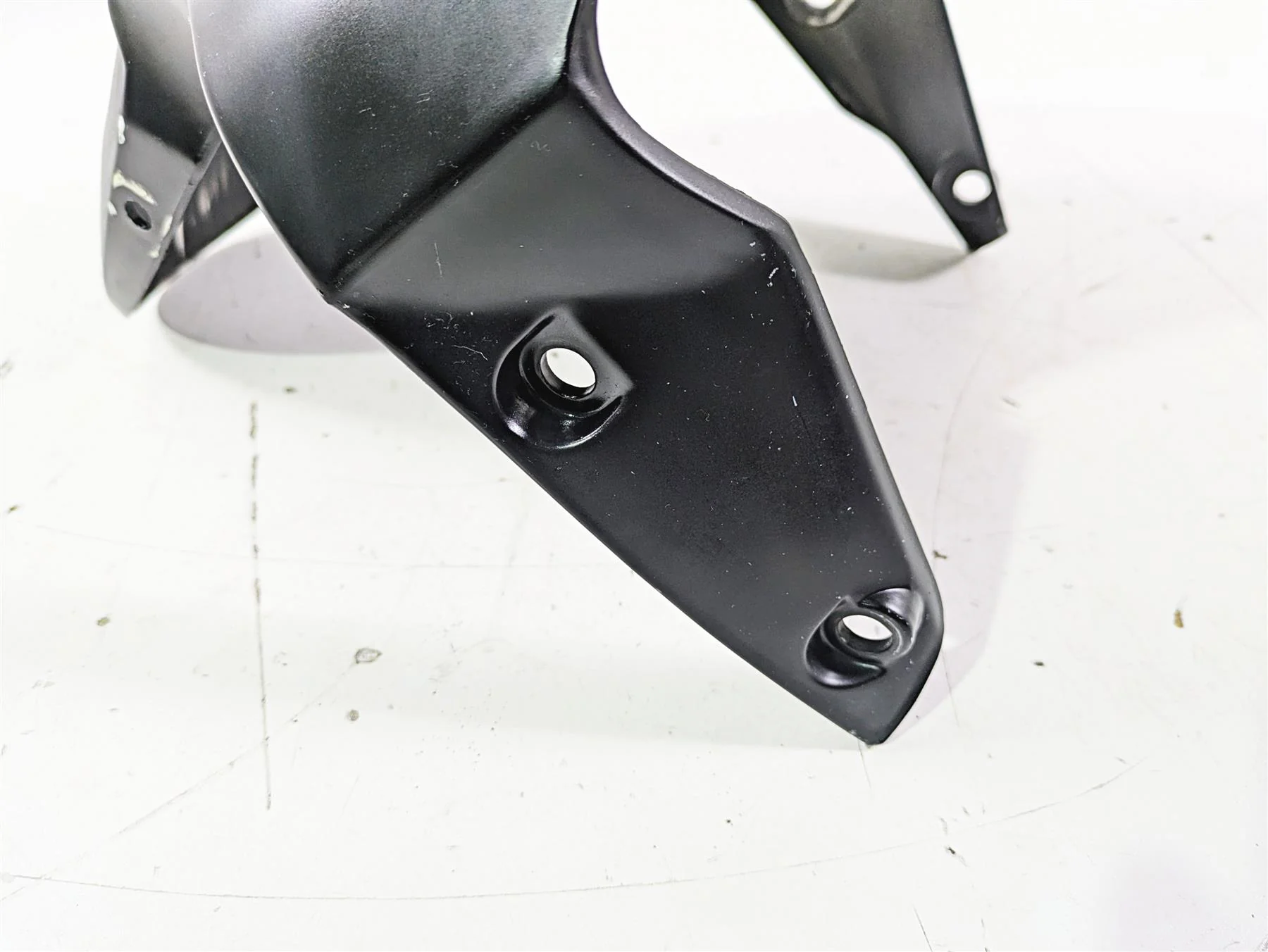 2012 Triumph Daytona 675 Front Fender  T2307562 - Image 7