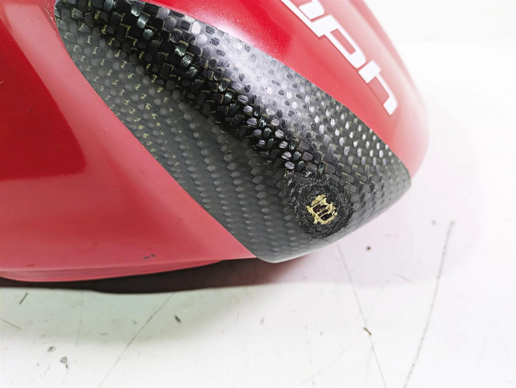 2012 Triumph Daytona 675 Fuel Gas Petrol Tank - No Dent T2401261 - Image 2