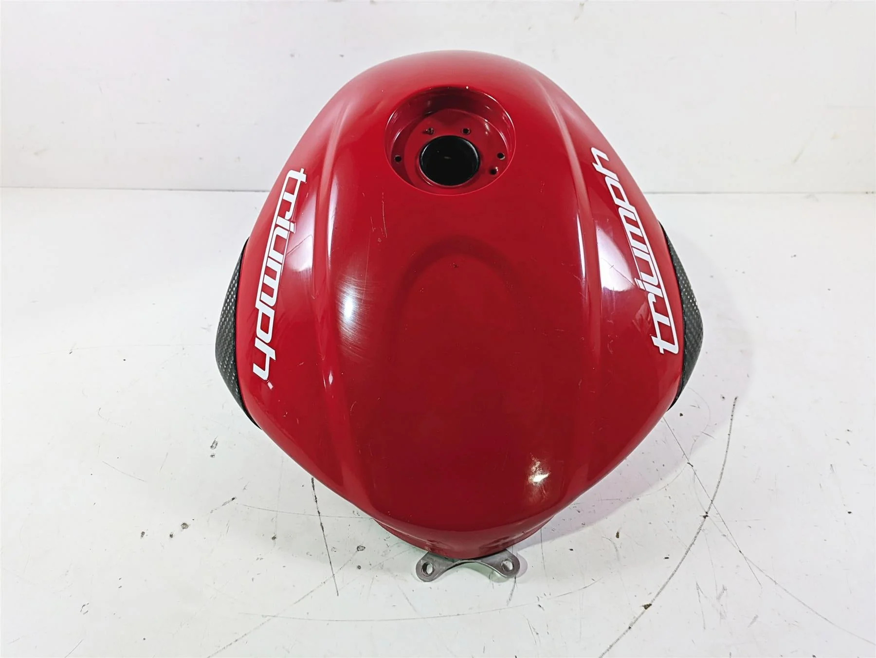 2012 Triumph Daytona 675 Fuel Gas Petrol Tank - No Dent T2401261 - Image 5