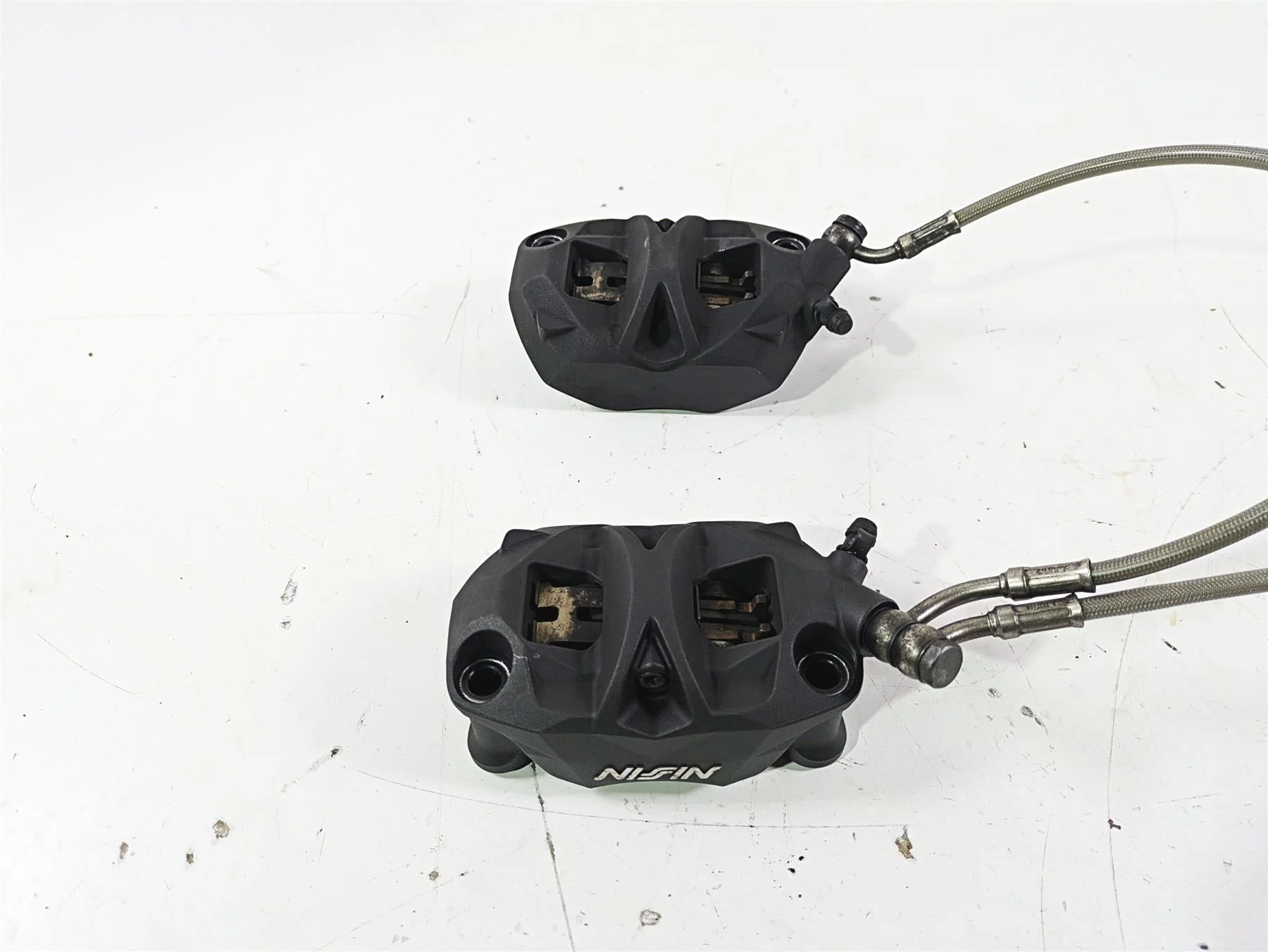 2012 Triumph Daytona 675 Nissin Front Brake Caliper 108mm Set T2021220 T2021230 - Image 4