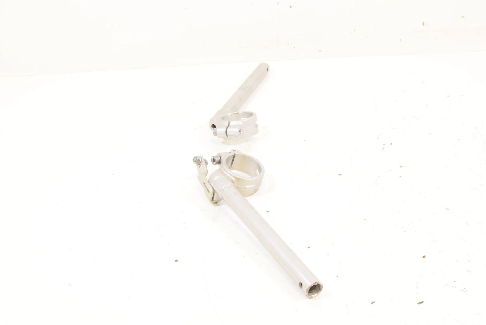 2012 Triumph Daytona 675 OEM Clip On Handlebar Handle Bar SET  T2049157 T2049158 - Image 4