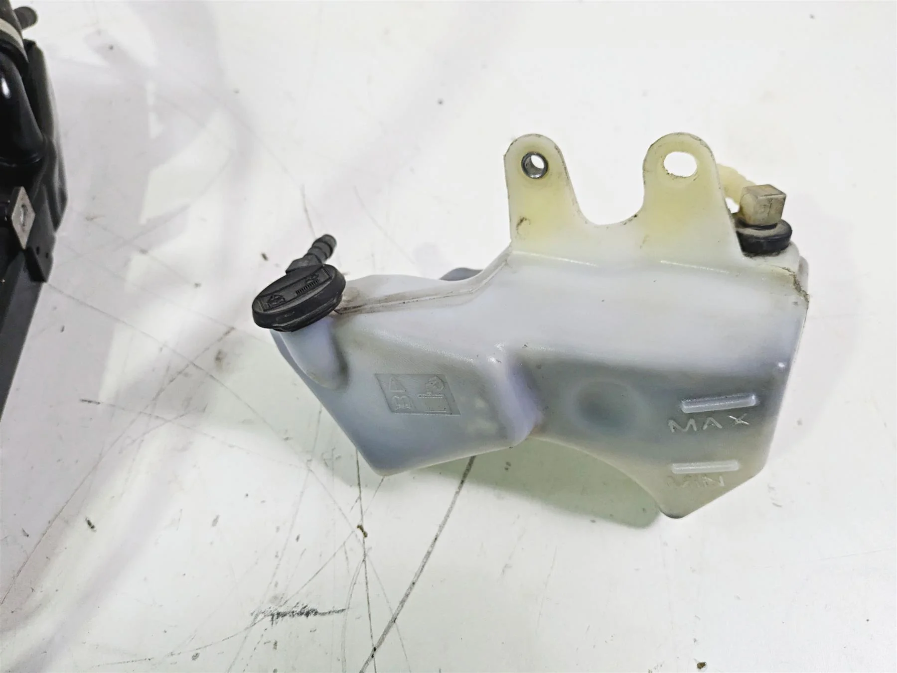 2012 Triumph Daytona 675 Radiator Fan Reservoir Hoses Set T2100072 - Image 7
