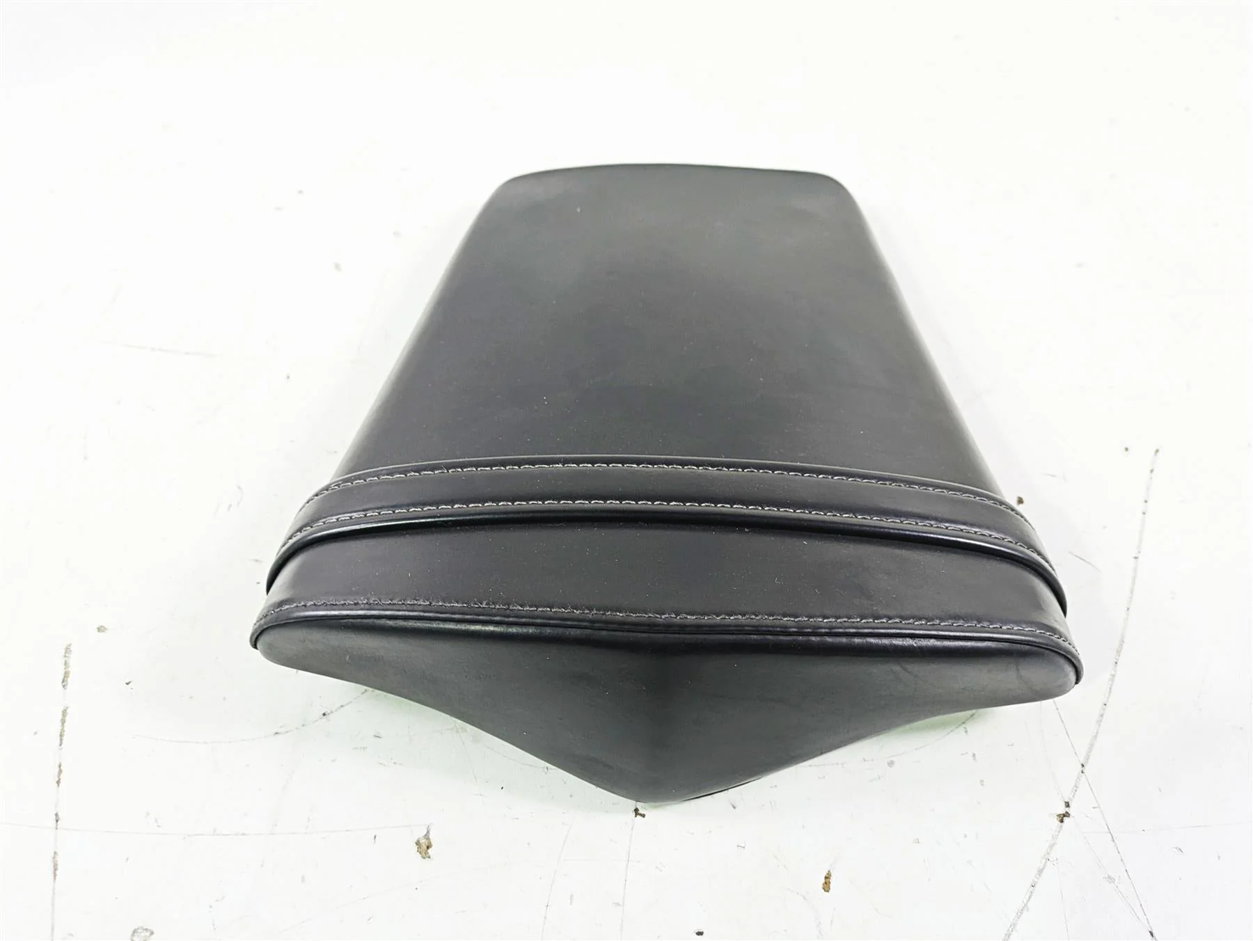 2012 Triumph Daytona 675 Rear Passenger Pillion Seat Saddle T2306505 T2306410 - Image 5