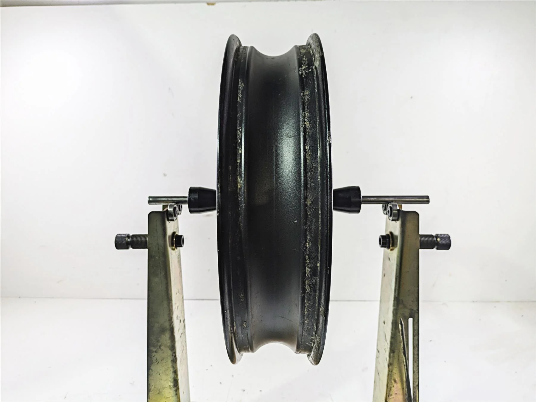 2012 Triumph Daytona 675 Straight 17x3.5 Front Wheel Rim Graphite T2000618 - Image 12