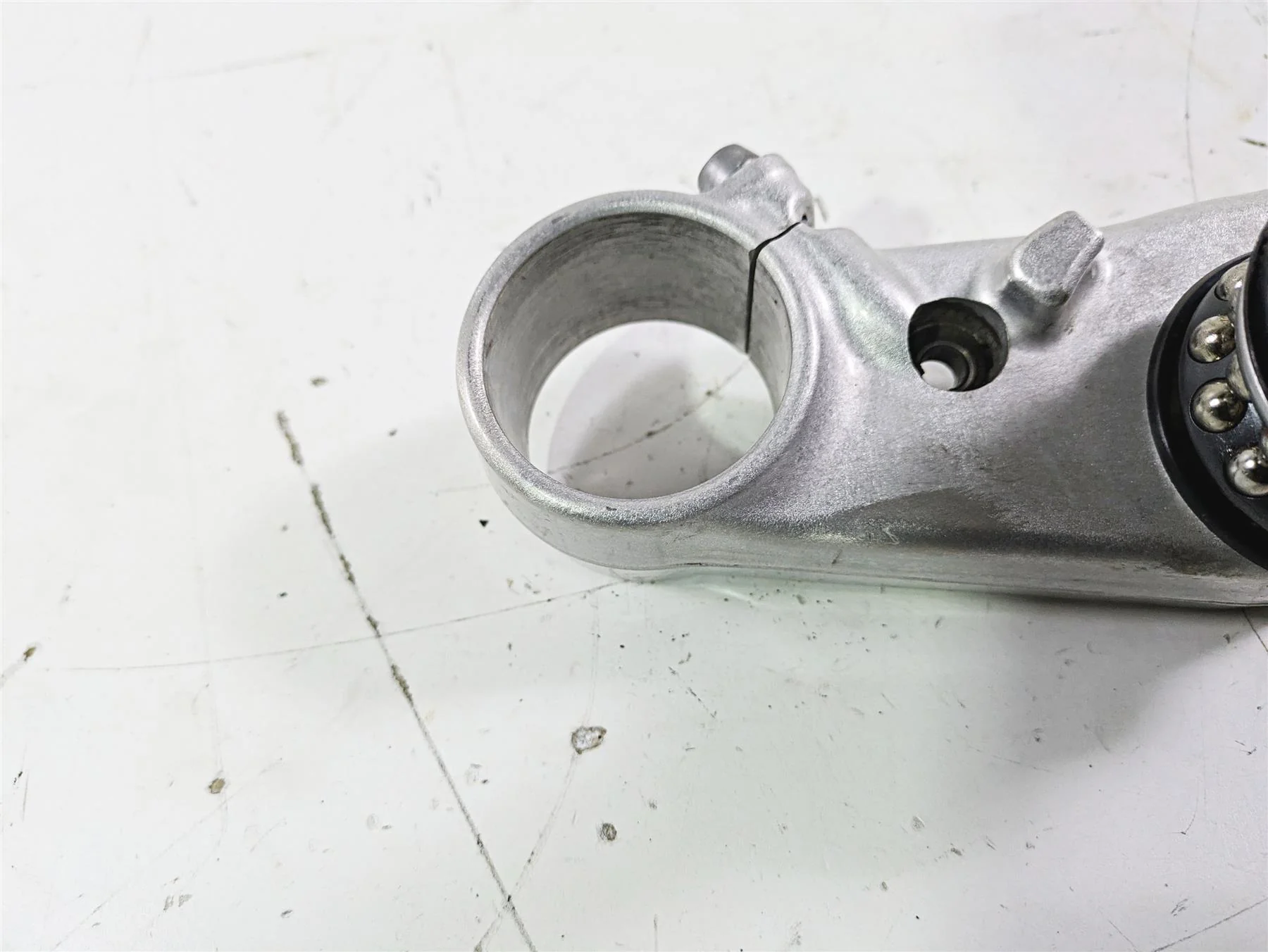 2012 Triumph Daytona 675 Upper Lower Triple Tree Set T2044130 T2049170 - Image 12