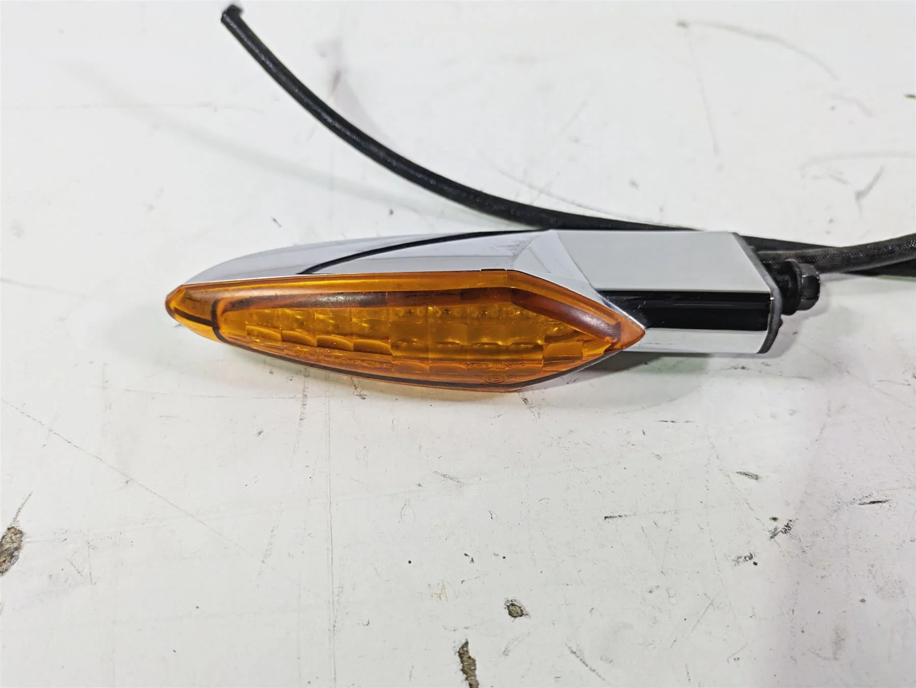 2012 Victory Cross Country Front Blinker Turn Signal Set 2411114 - Image 5