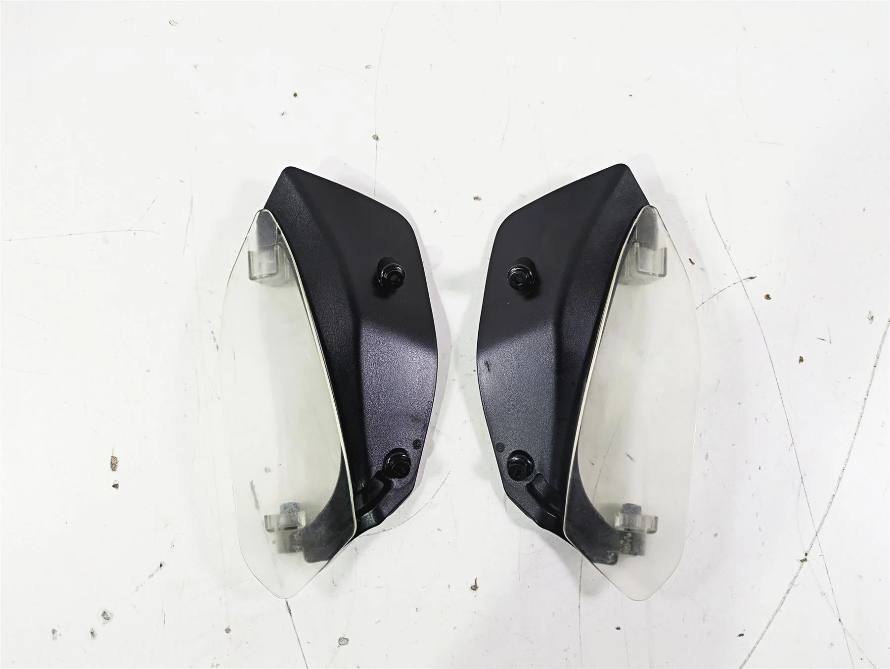 2012 Victory Cross Country Front Fairing Wind Deflector Set  1018237 1018238 - Image 4