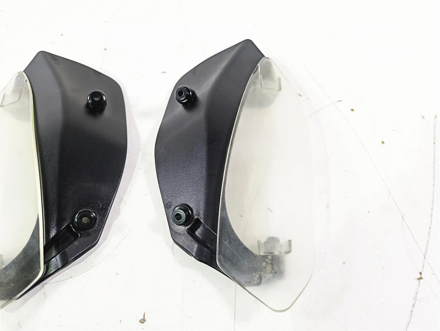 2012 Victory Cross Country Front Fairing Wind Deflector Set  1018237 1018238 - Image 5