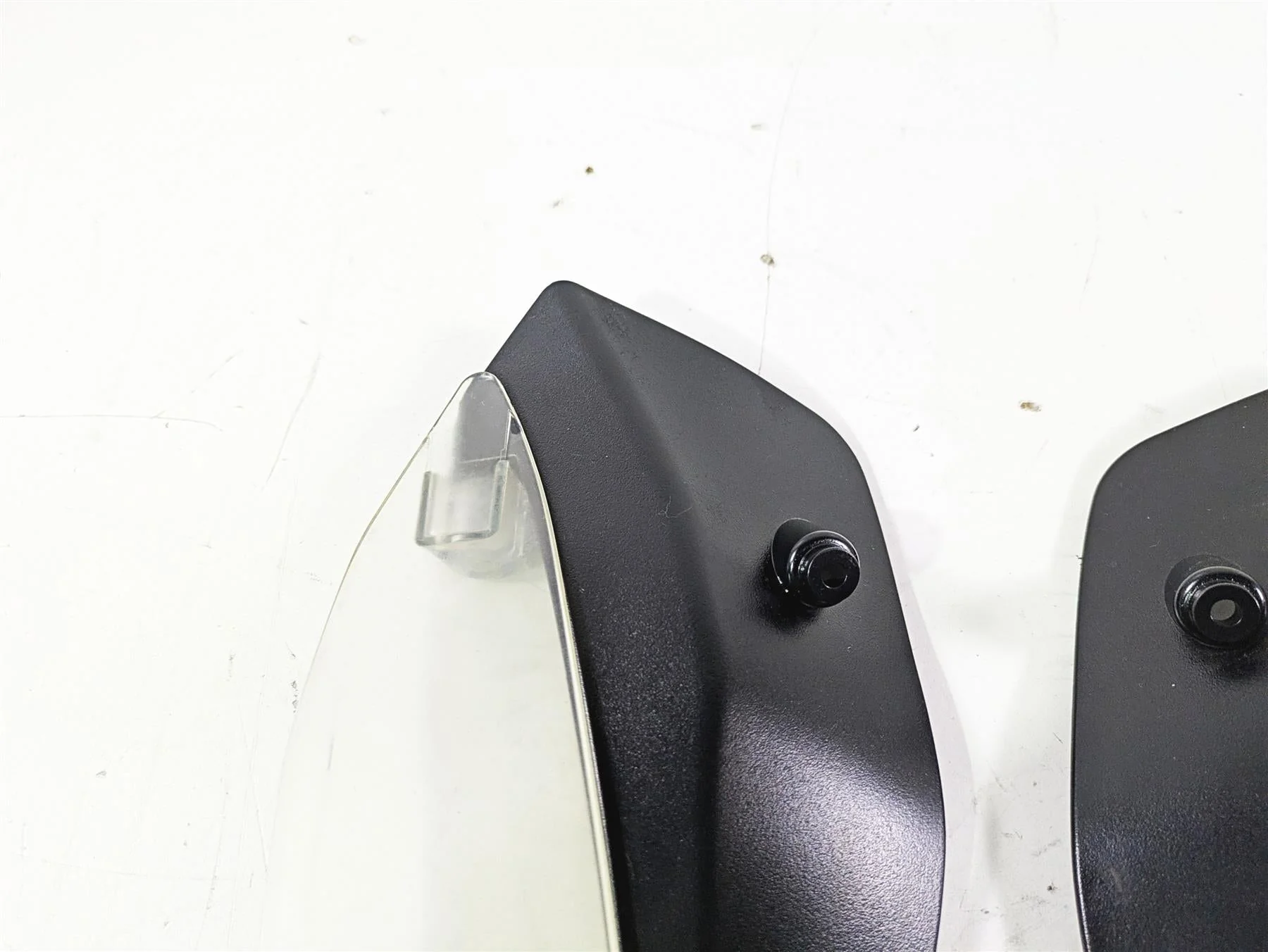 2012 Victory Cross Country Front Fairing Wind Deflector Set  1018237 1018238 - Image 7
