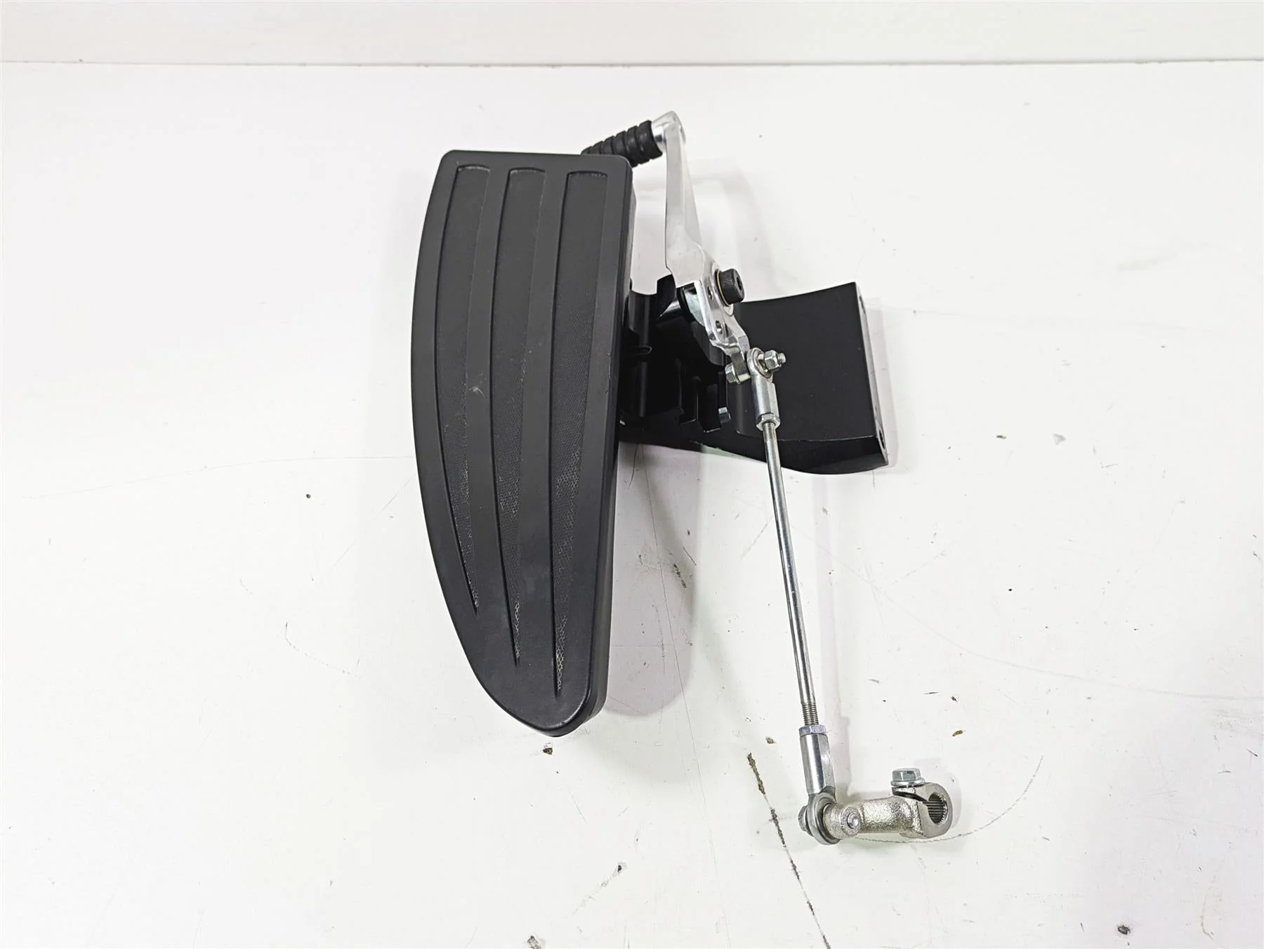 2012 Victory Cross Country Front Left Floorboard & Shift Lever 5135045 5137197 - Image 11