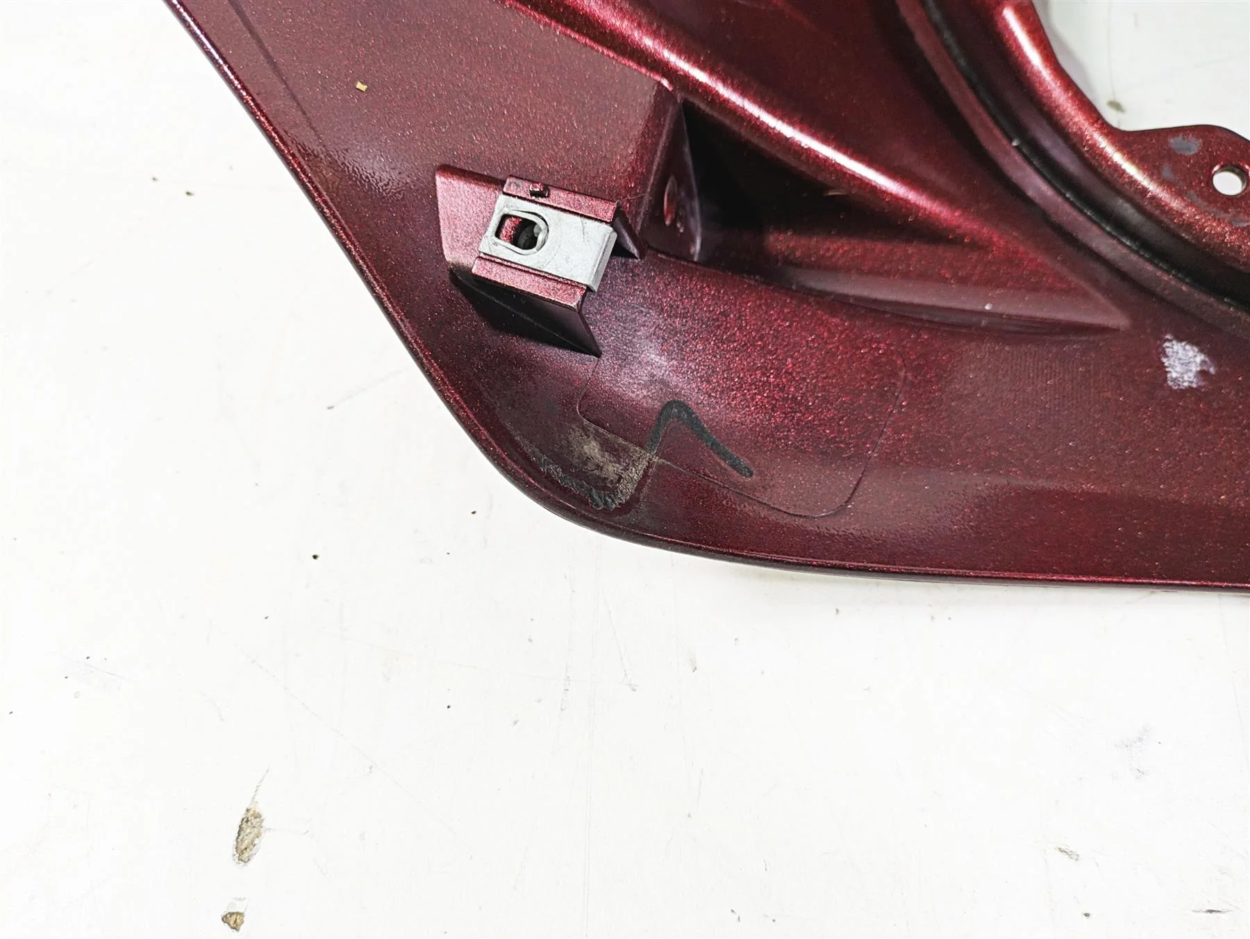 2012 Victory Cross Country Front Nose Outer Fairing Cover Cowl 5439275 - Image 10