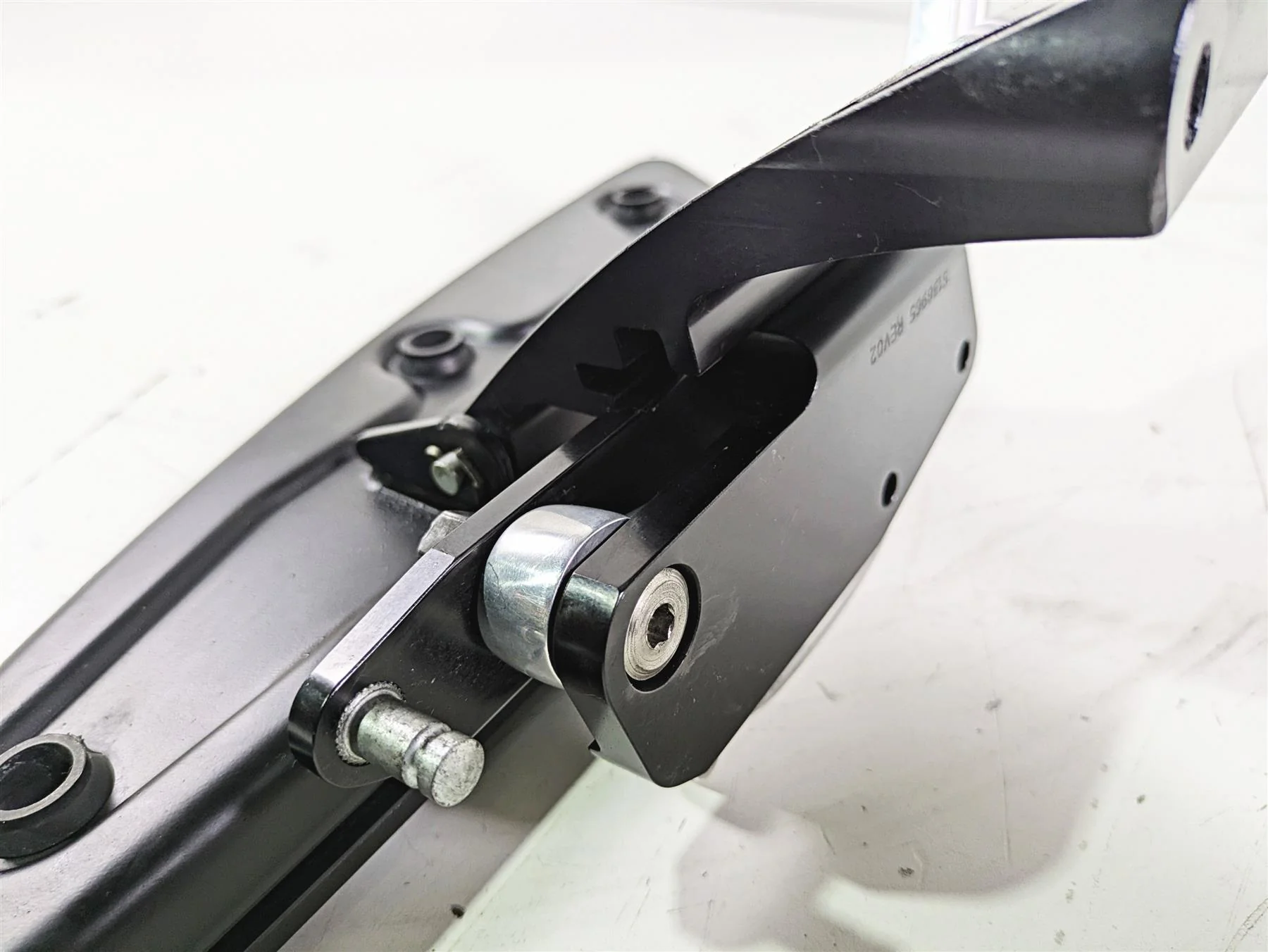 2012 Victory Cross Country Front Right Floorboard & Brake Pedal 5135045 5134178 - Image 8