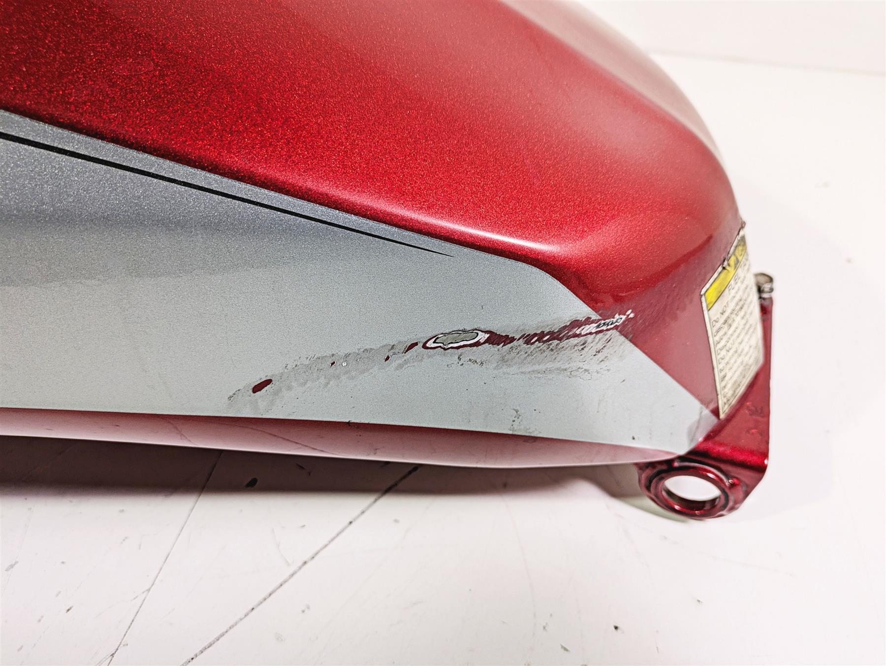 2012 Victory Cross Country Fuel Gas Petrol Tank Reservoir - No Dent 1016149 - Image 5