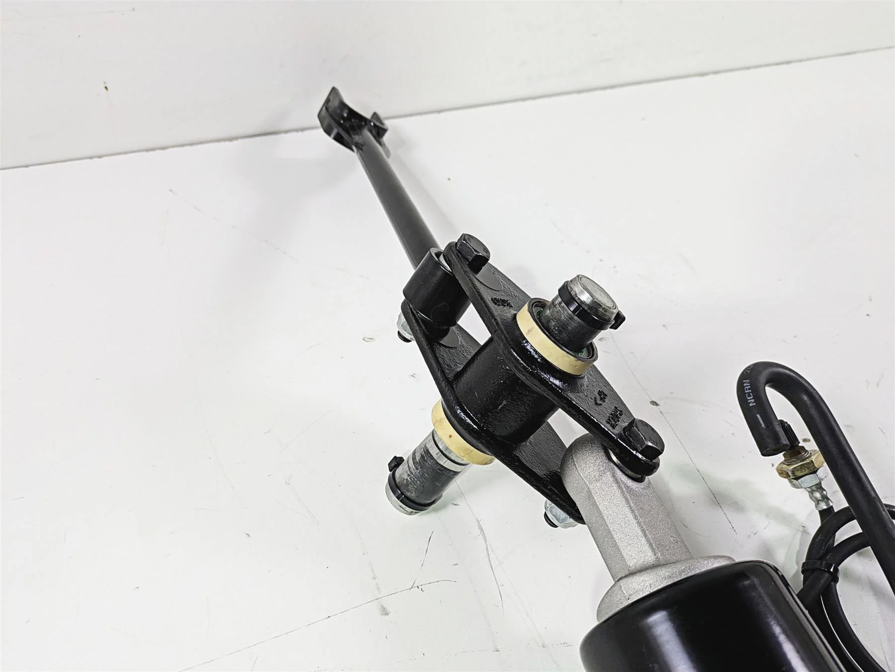 2012 Victory Cross Country Kyb Rear Air Shock Damper 90N/mm 1542905 - Image 12