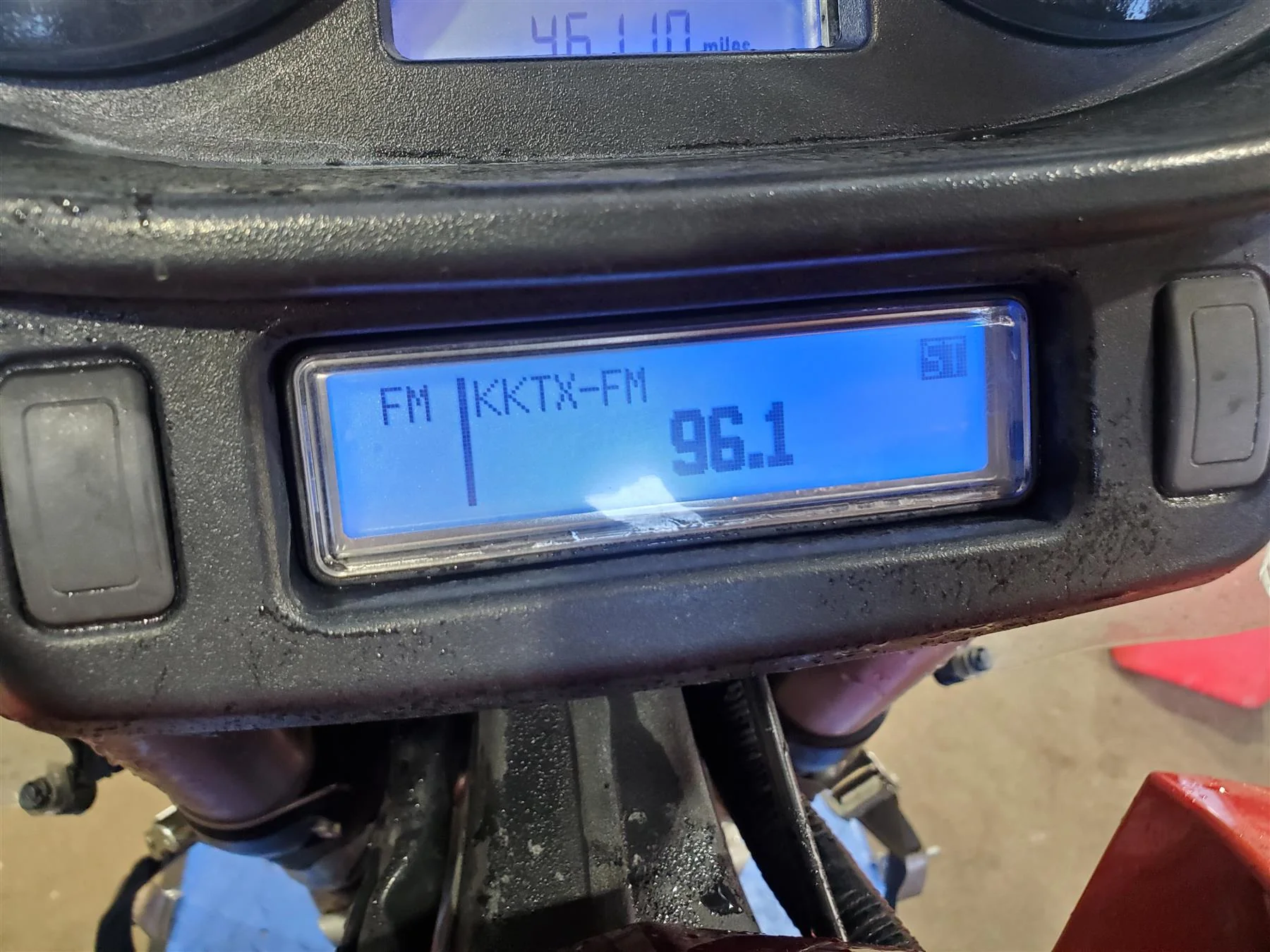 2012 Victory Cross Country Ntouch Radio Screen Display 4012154 - Image 2