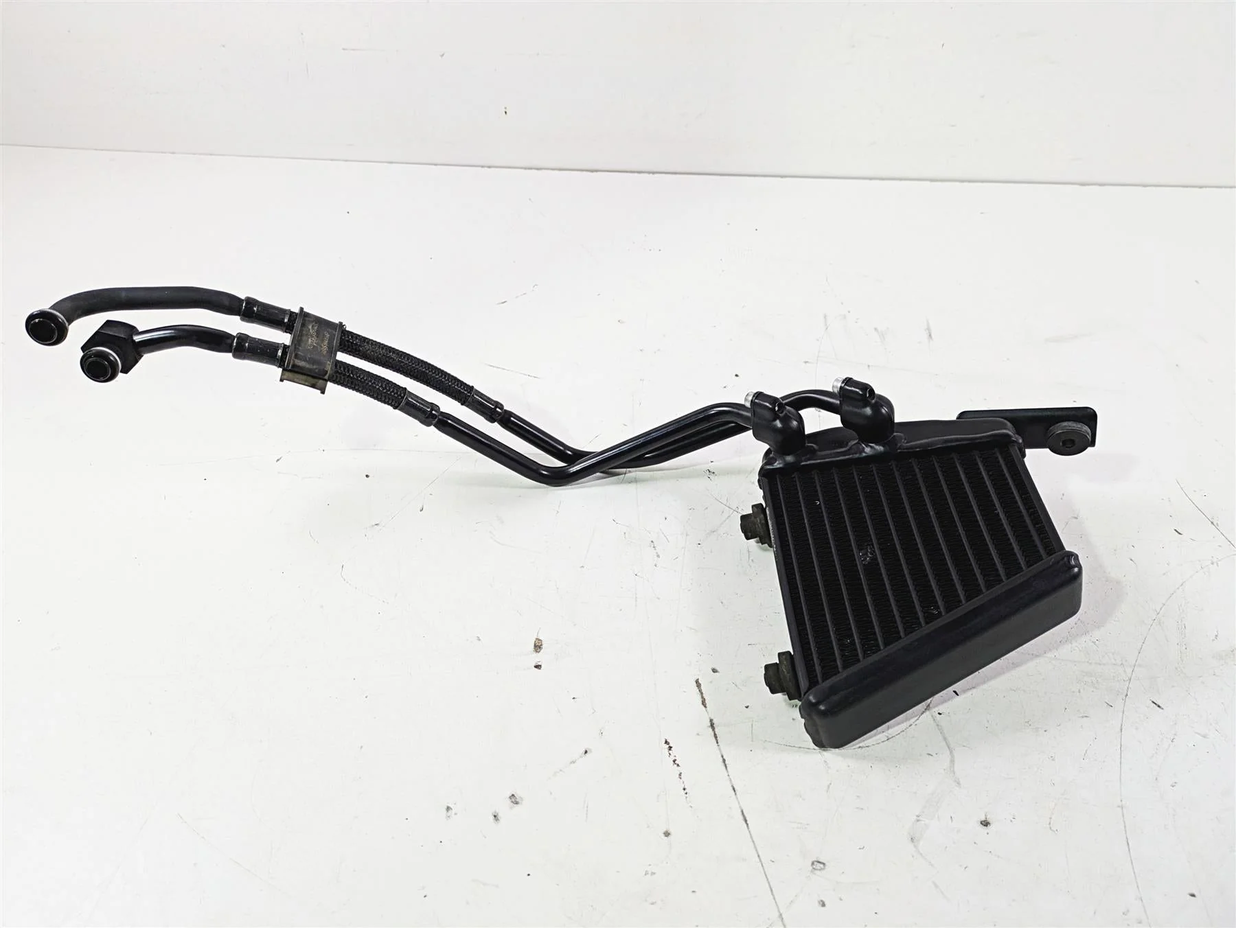 2012 Victory Cross Country Oil Cooler Radiator & Lines 1240266 1240919 - Image 4