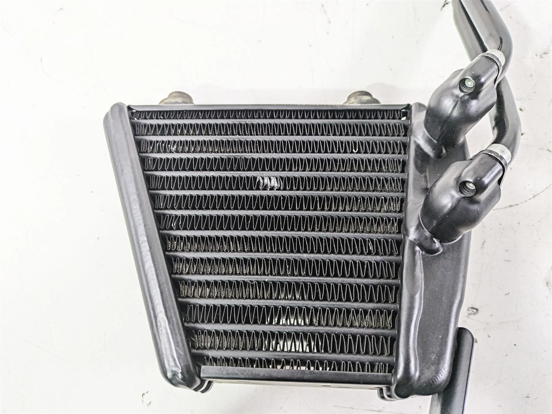 2012 Victory Cross Country Oil Cooler Radiator & Lines 1240266 1240919 - Image 5