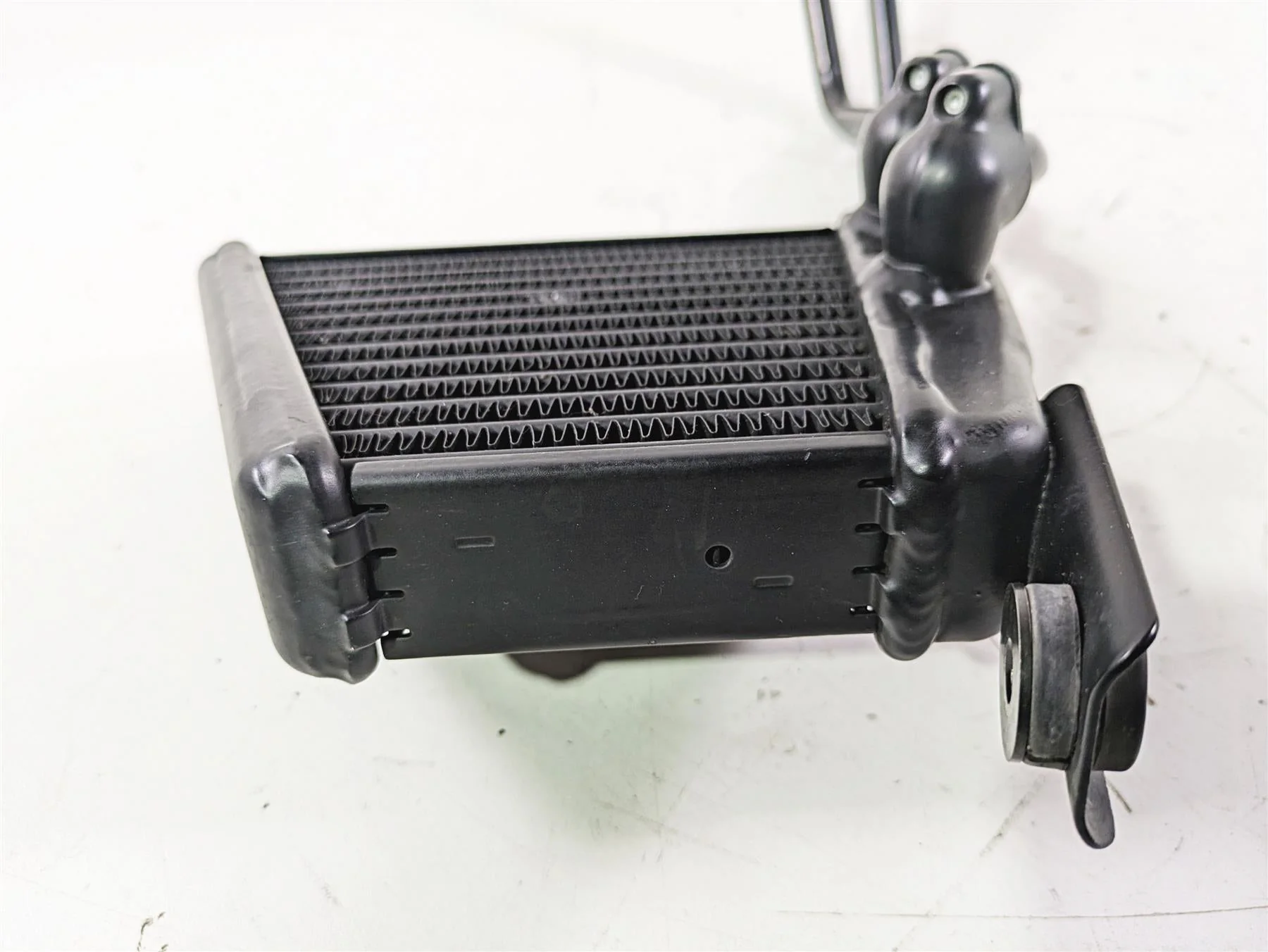 2012 Victory Cross Country Oil Cooler Radiator & Lines 1240266 1240919 - Image 6