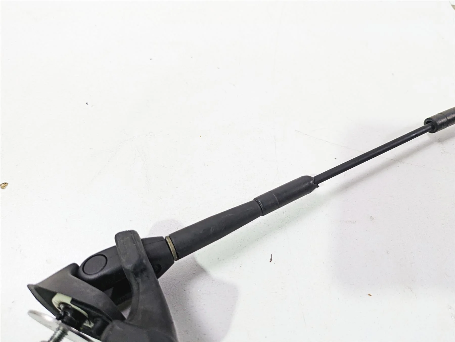 2012 Victory Cross Country Radio Antenna Mast & Mount Set 4012213 - Image 6