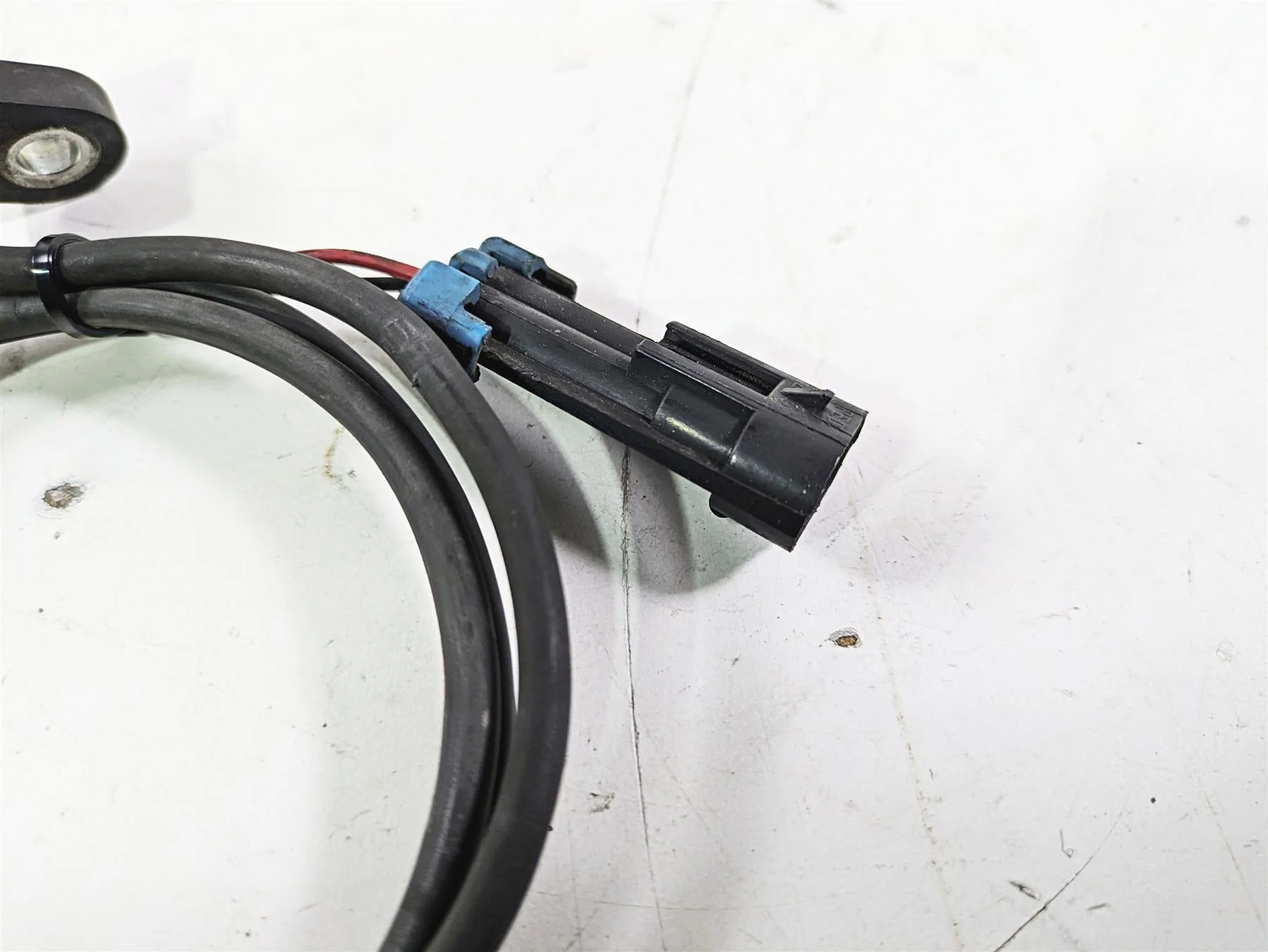2012 Victory Cross Country Rear Abs Wheel Speed Brake Sensor 4013251 - Image 6