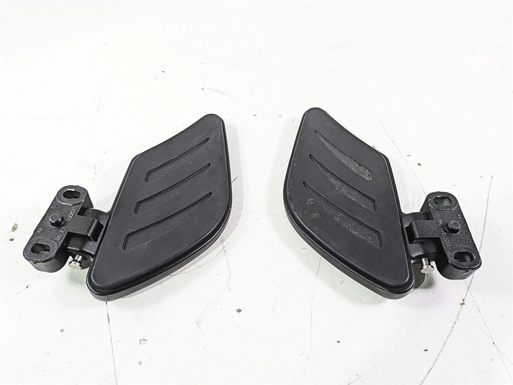 2012 Victory Cross Country Rear Passenger Floorboard Set 5137789