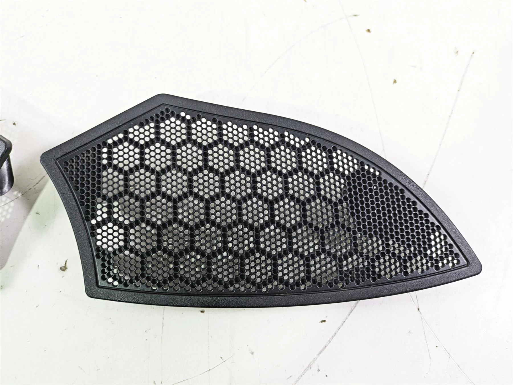 2012 Victory Cross Country Speaker Grill Cover Fairing Set 5438835 5438836 - Image 5