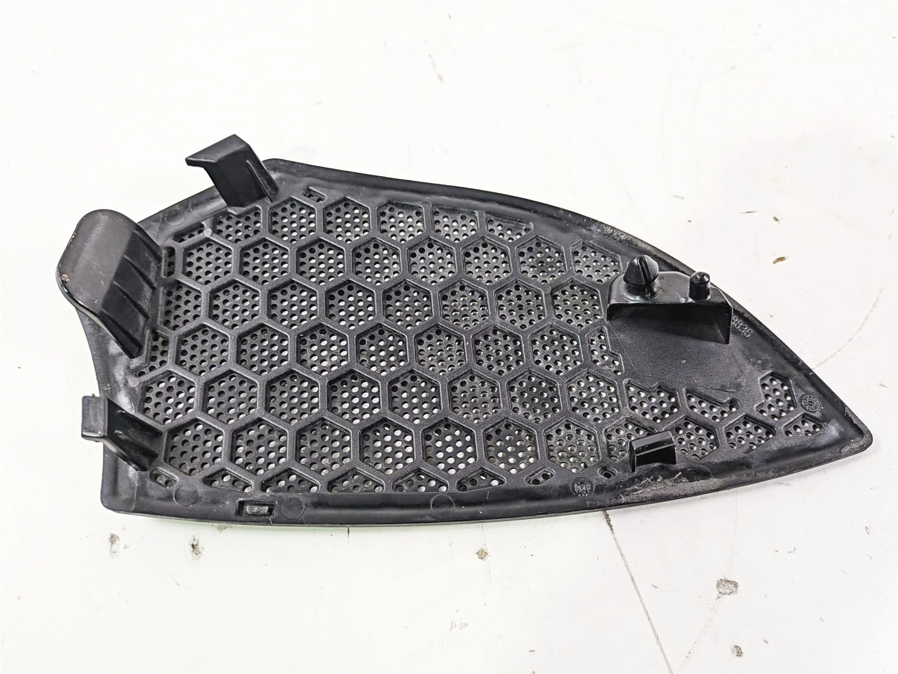 2012 Victory Cross Country Speaker Grill Cover Fairing Set 5438835 5438836 - Image 8