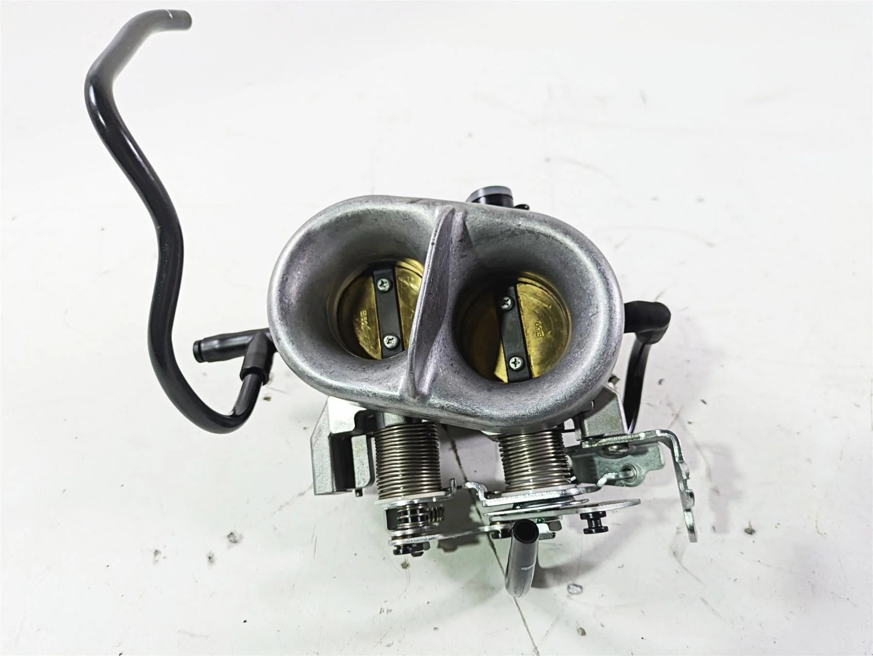 2012 Victory Cross Country Throttle Body Fuel Injection Set 1204320 1205085 - Image 3