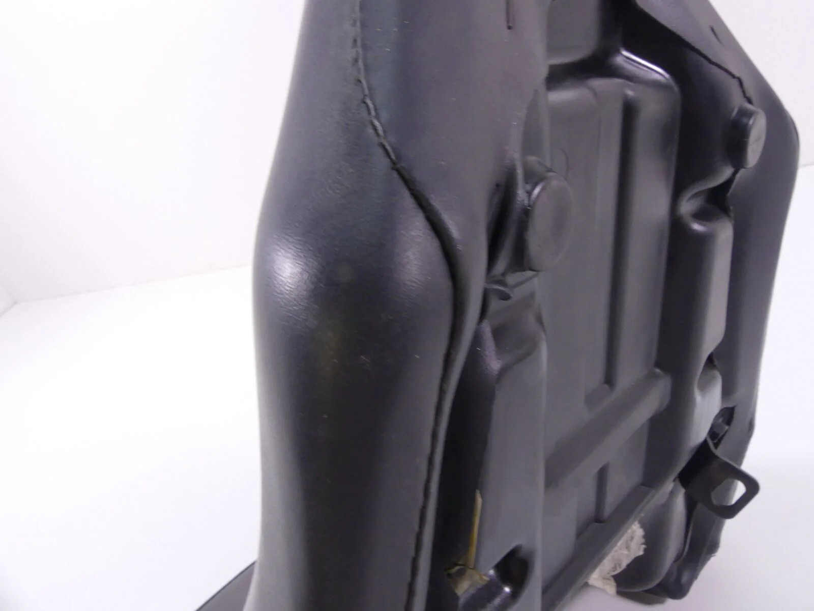 2012 Victory High Ball Driver Rider Seat Saddle - Read 2684101 - Image 10