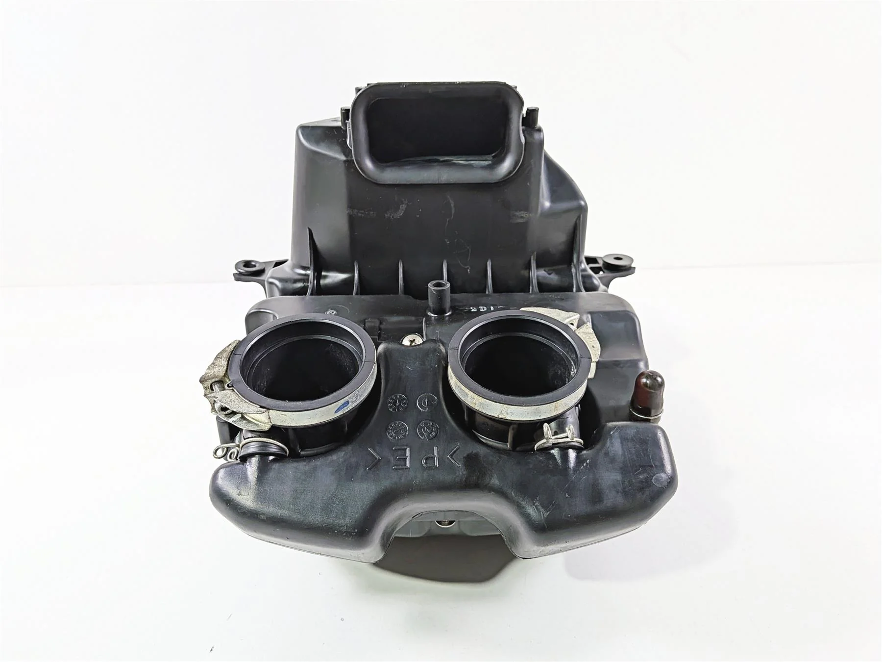 2012 Yamaha XT1200 Super Tenere Air Breather Filter Box K&N 23P-14410-00-00 - Image 9