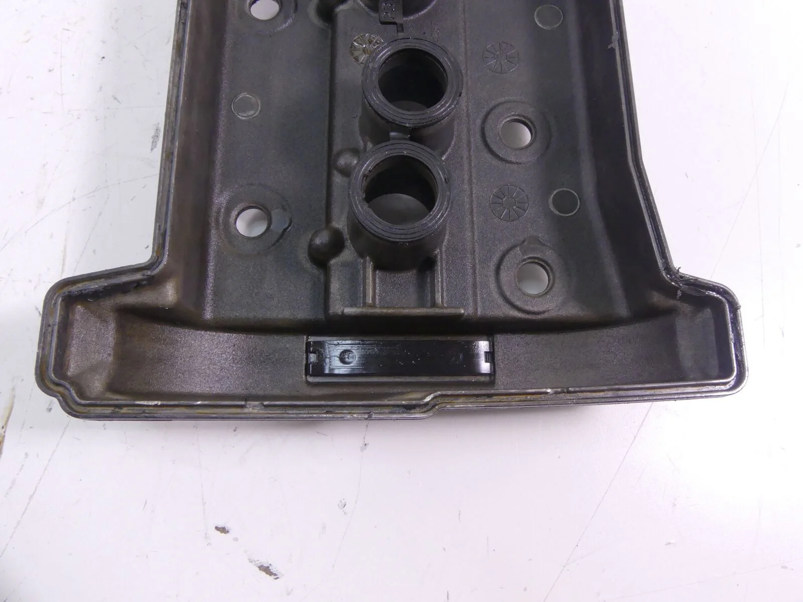 2012 Yamaha XT1200 Super Tenere Cylinder Head Valve Cover 23P-11190-00-00 - Image 8