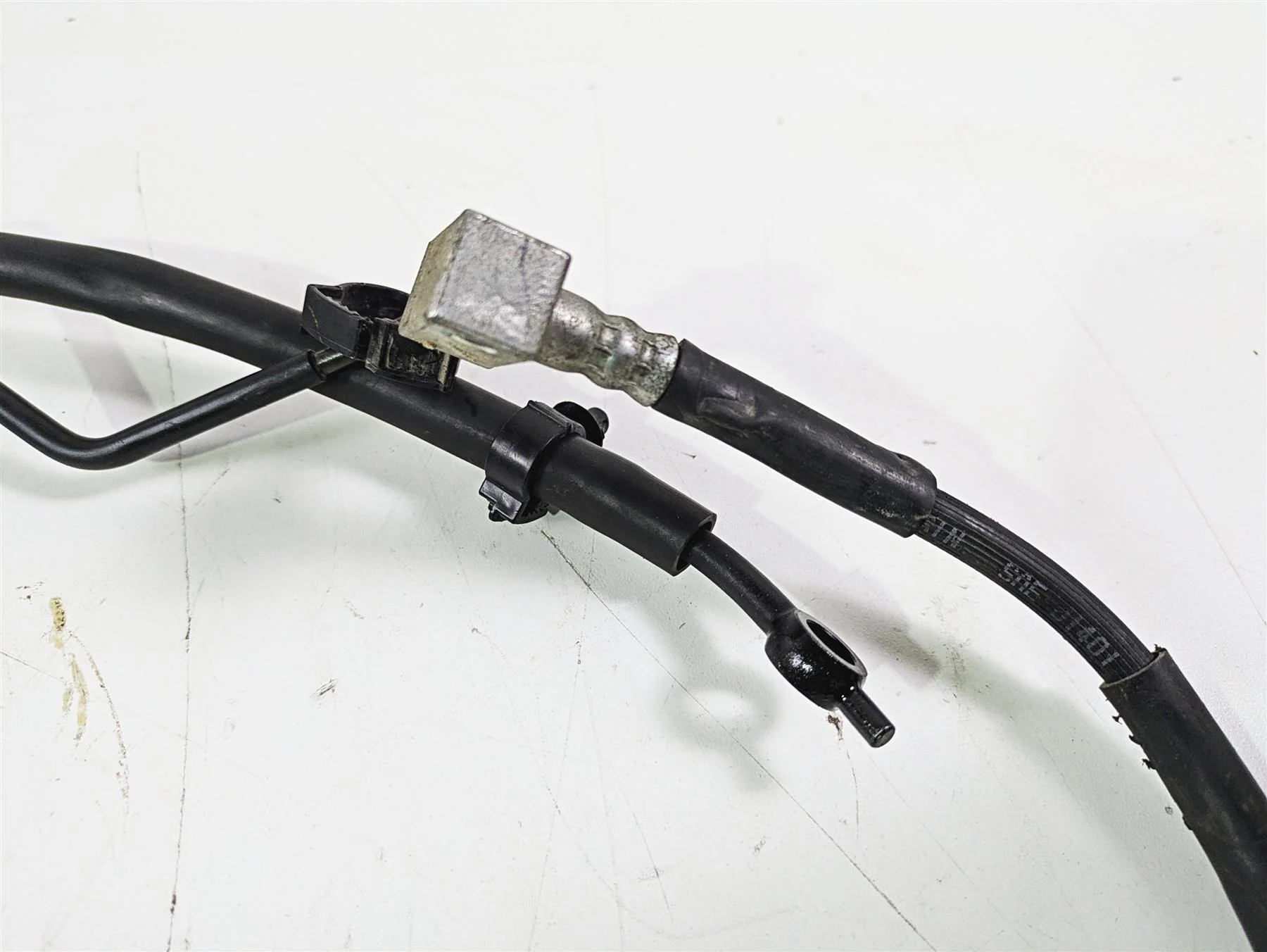 2012 Yamaha XT1200 Super Tenere Front Abs Brake Line Set 23P-25872-00-00 - Image 2