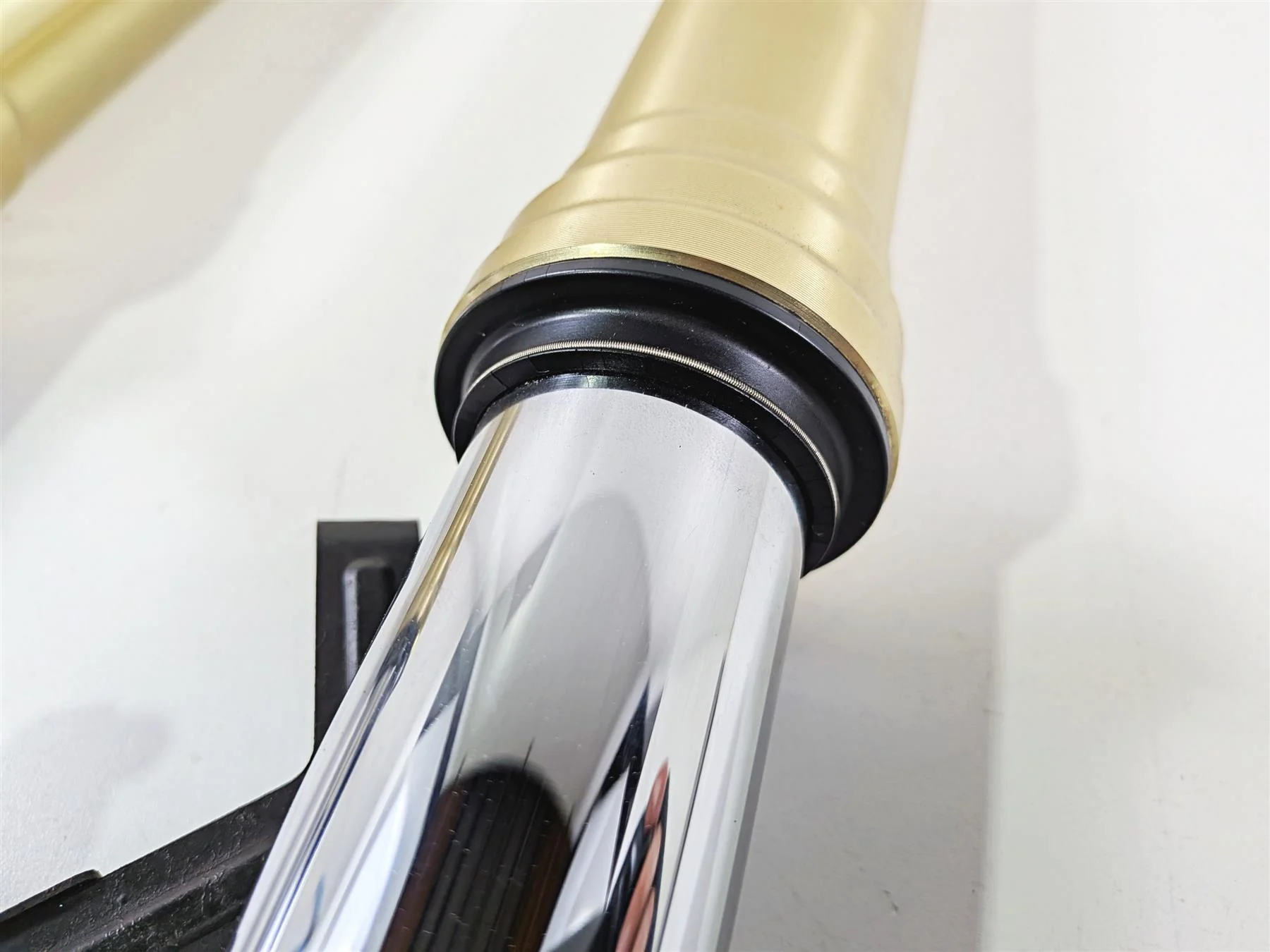 2012 Yamaha XT1200 Super Tenere Front Fork Leg Set - No Leaks 23P-23102-00-00 - Image 7