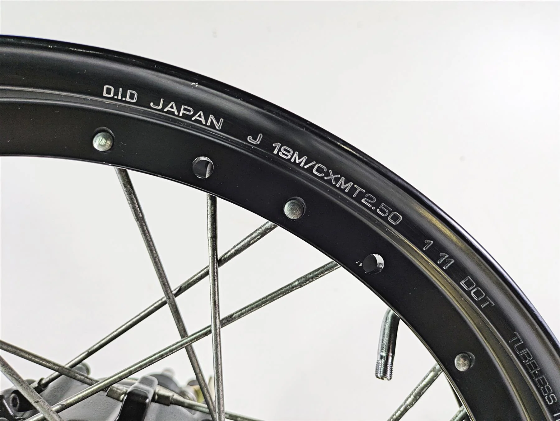 2012 Yamaha XT1200 Super Tenere Front Wheel Rim 19x2.5 Spoke 23P-25111-00-00 - Image 3