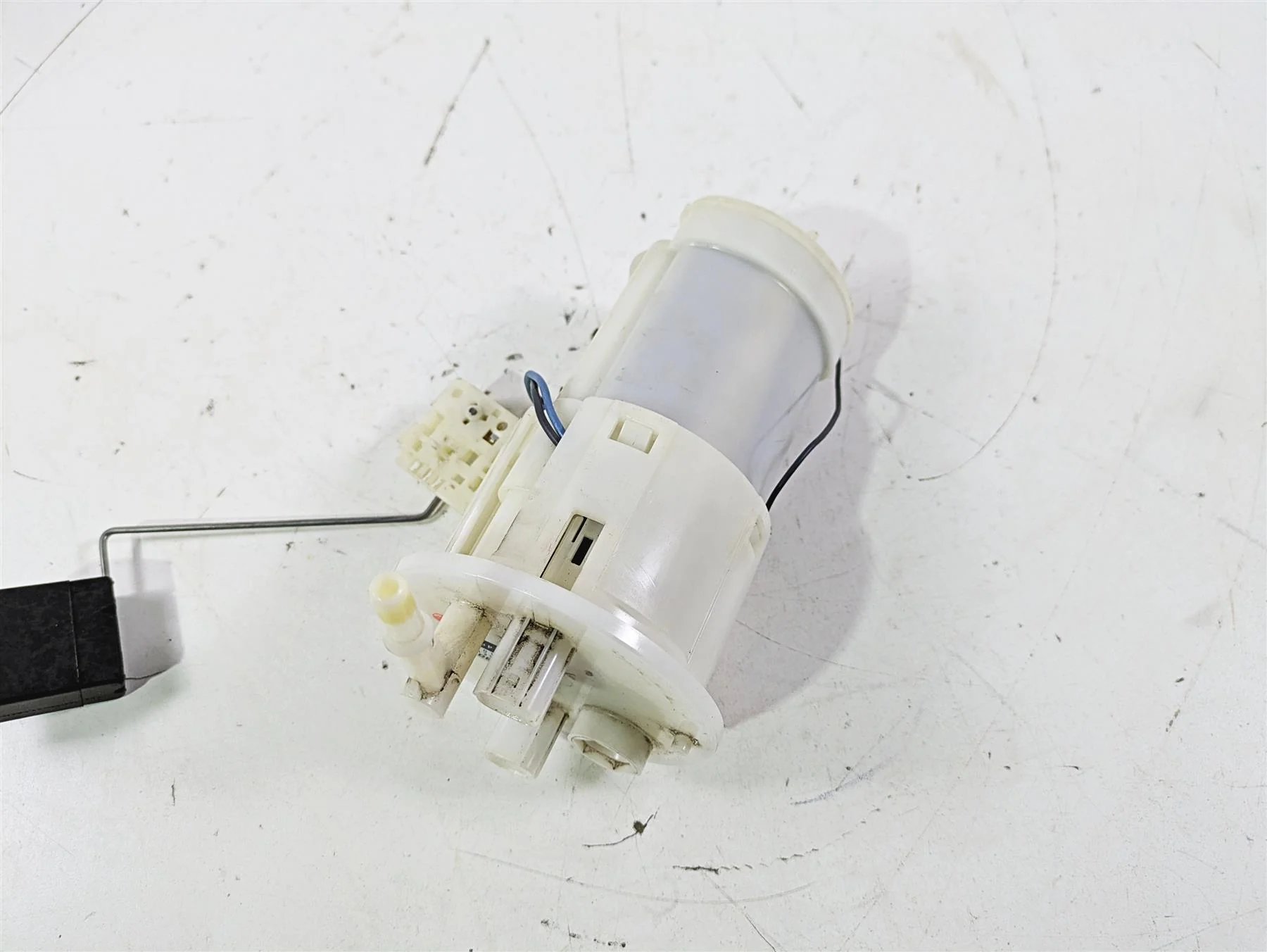 2012 Yamaha XT1200 Super Tenere Fuel Gas Petrol Pump 23P-13907-00-00 - Image 10