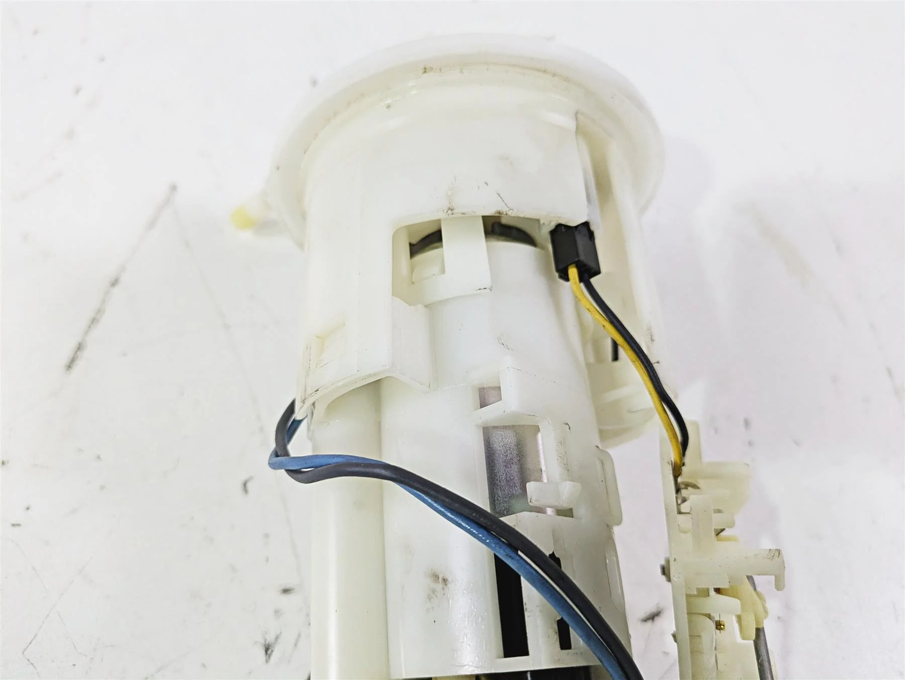 2012 Yamaha XT1200 Super Tenere Fuel Gas Petrol Pump 23P-13907-00-00 - Image 9